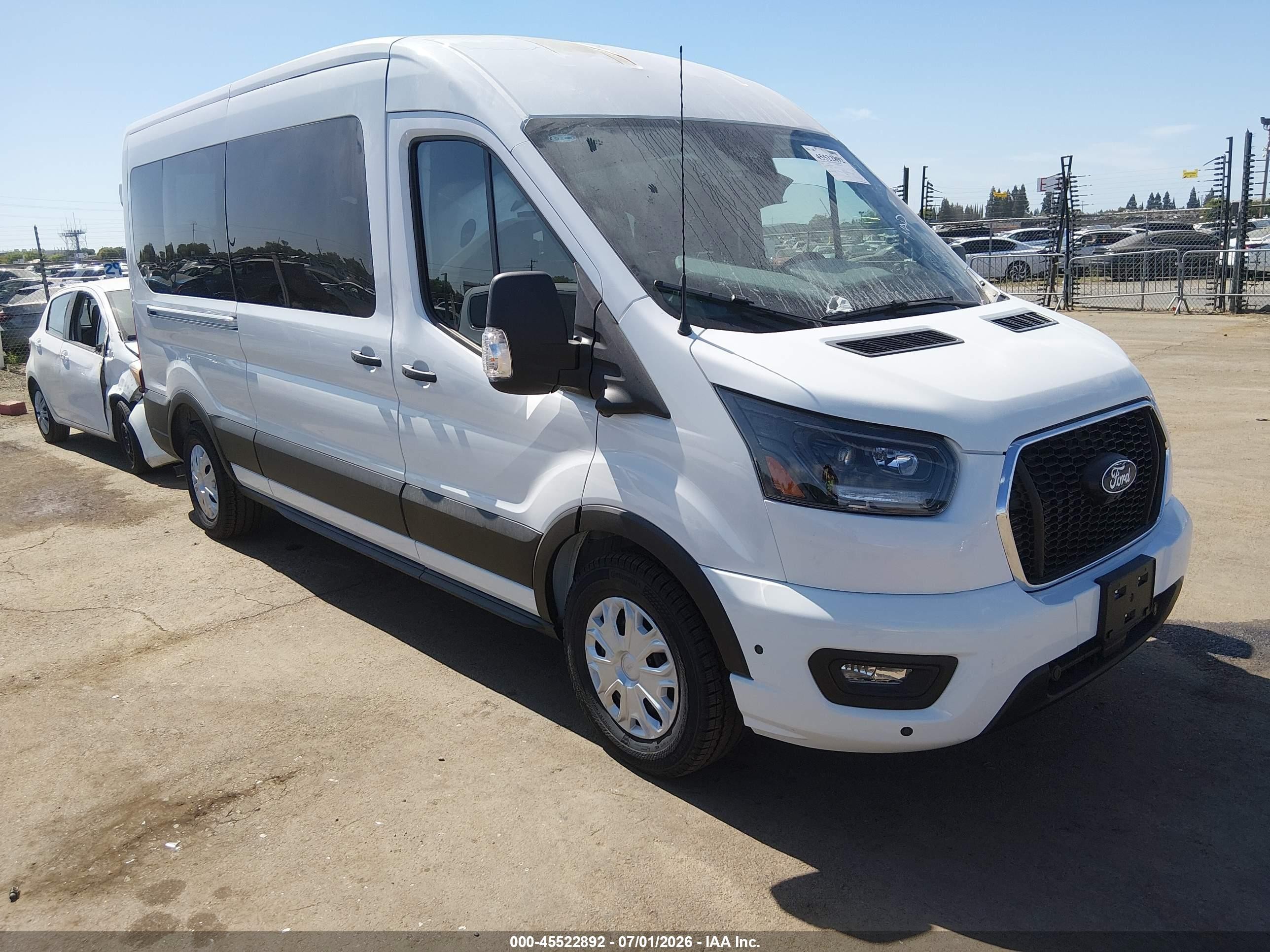 2026 Ford Transit-350 VIN 1FBAX2C8XTKB09009 — IAAI salvage auction photo