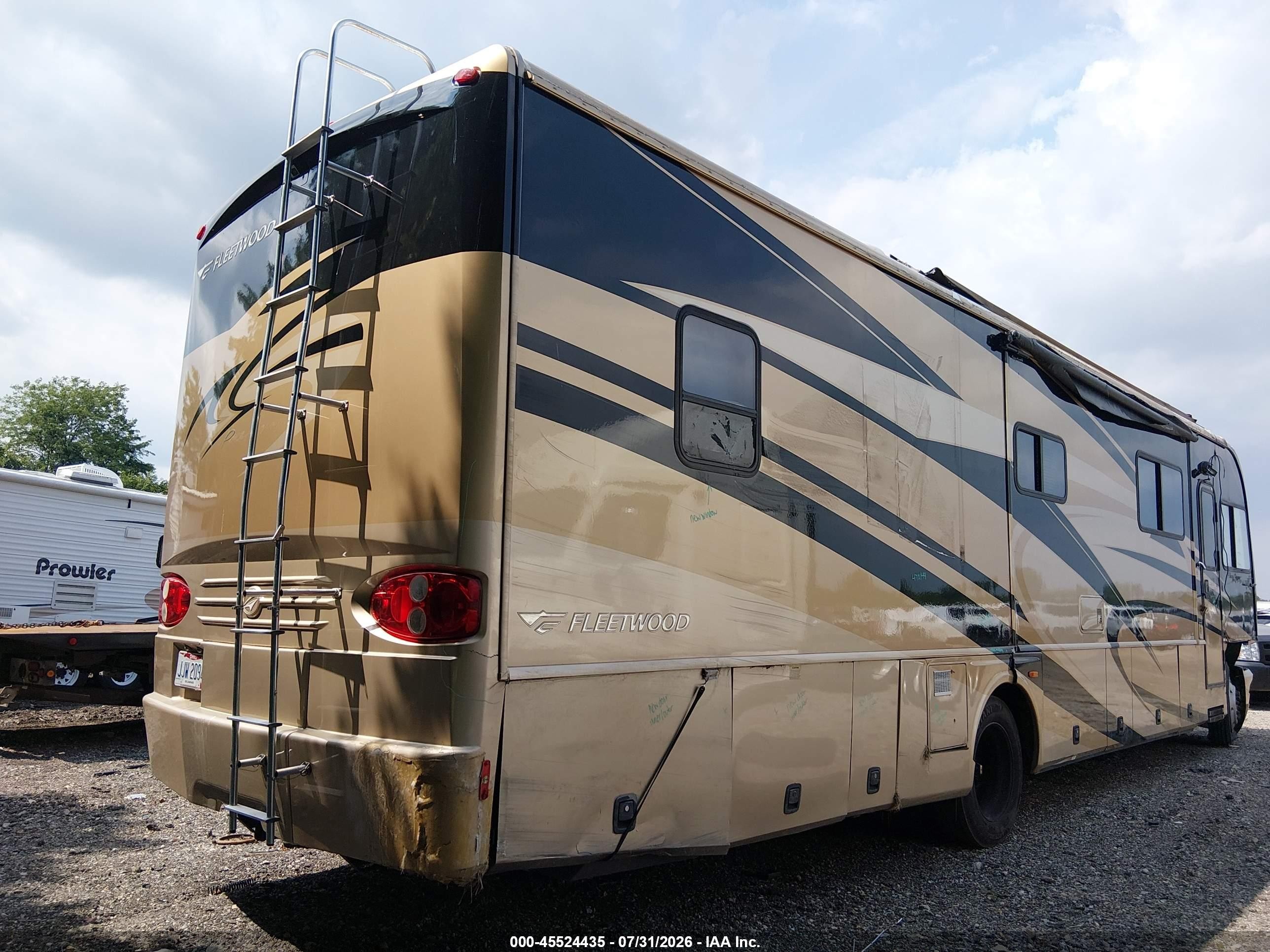 2007 Workhorse Custom Chassis Motorhome Chassis VIN 5B4MPA7G073424637 IAAI salvage auction — Side, Salvage (Ohio), sold $4,900 on 2026-09-09 (photo 4)