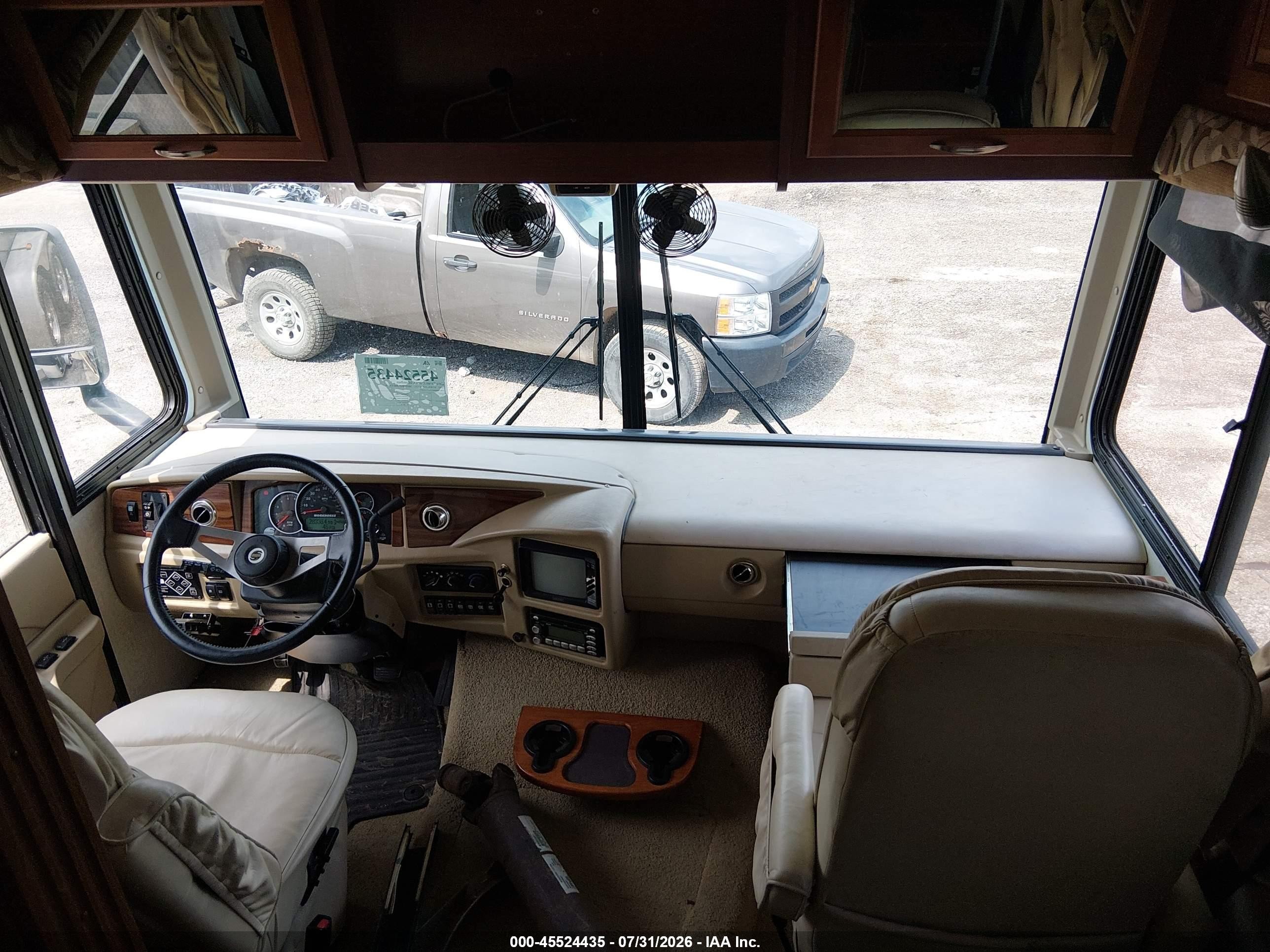 2007 Workhorse Custom Chassis Motorhome Chassis VIN 5B4MPA7G073424637 IAAI salvage auction — Side, Salvage (Ohio), sold $4,900 on 2026-09-09 (photo 5)