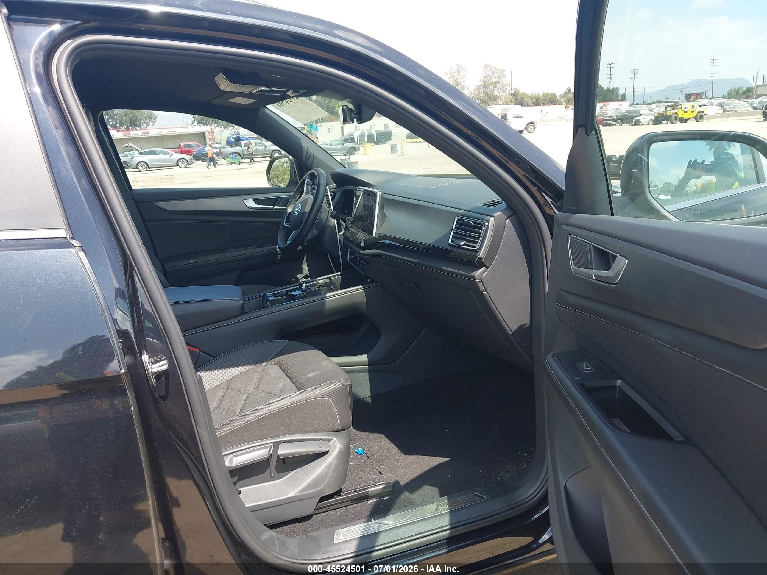 2025 Volkswagen Atlas Cross Sport VIN 1V2HE2CA5SC222490 IAAI salvage auction — Unknown, Clear (California), sold $16,600 on 2026-07-12 (photo 5)