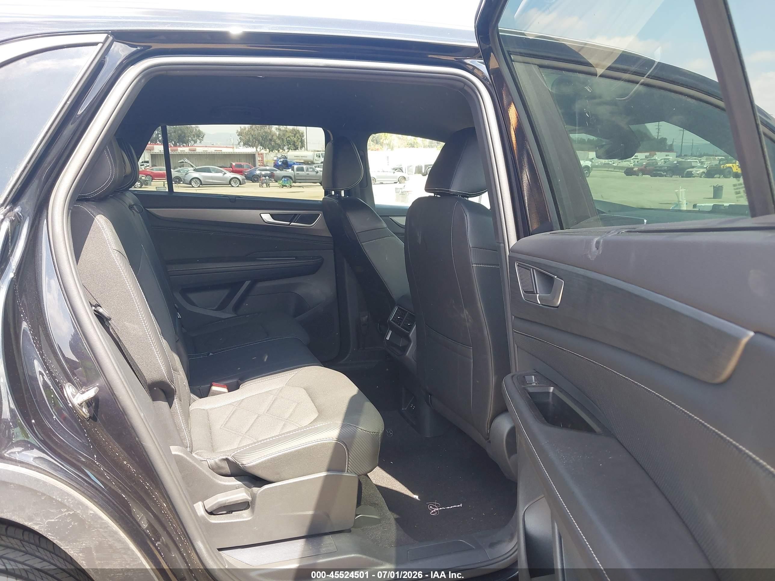 2025 Volkswagen Atlas Cross Sport VIN 1V2HE2CA5SC222490 IAAI salvage auction — Unknown, Clear (California), sold $16,600 on 2026-07-12 (photo 8)