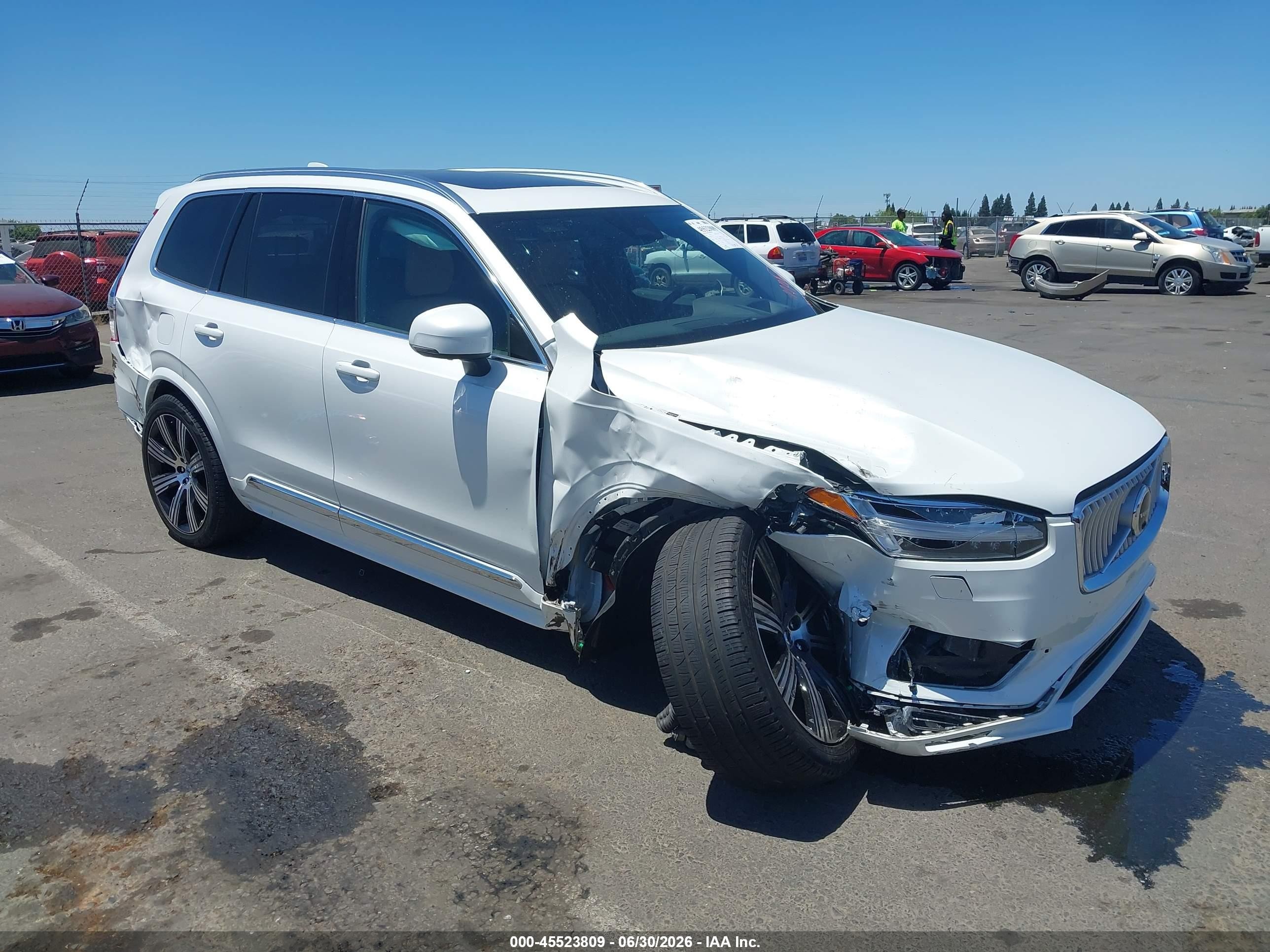 2025 Volvo XC90 VIN YV4H60PFXS1314471 IAAI salvage auction — Front End, Salvage (California), sold $14,100 on 2026-08-12 (photo 1)