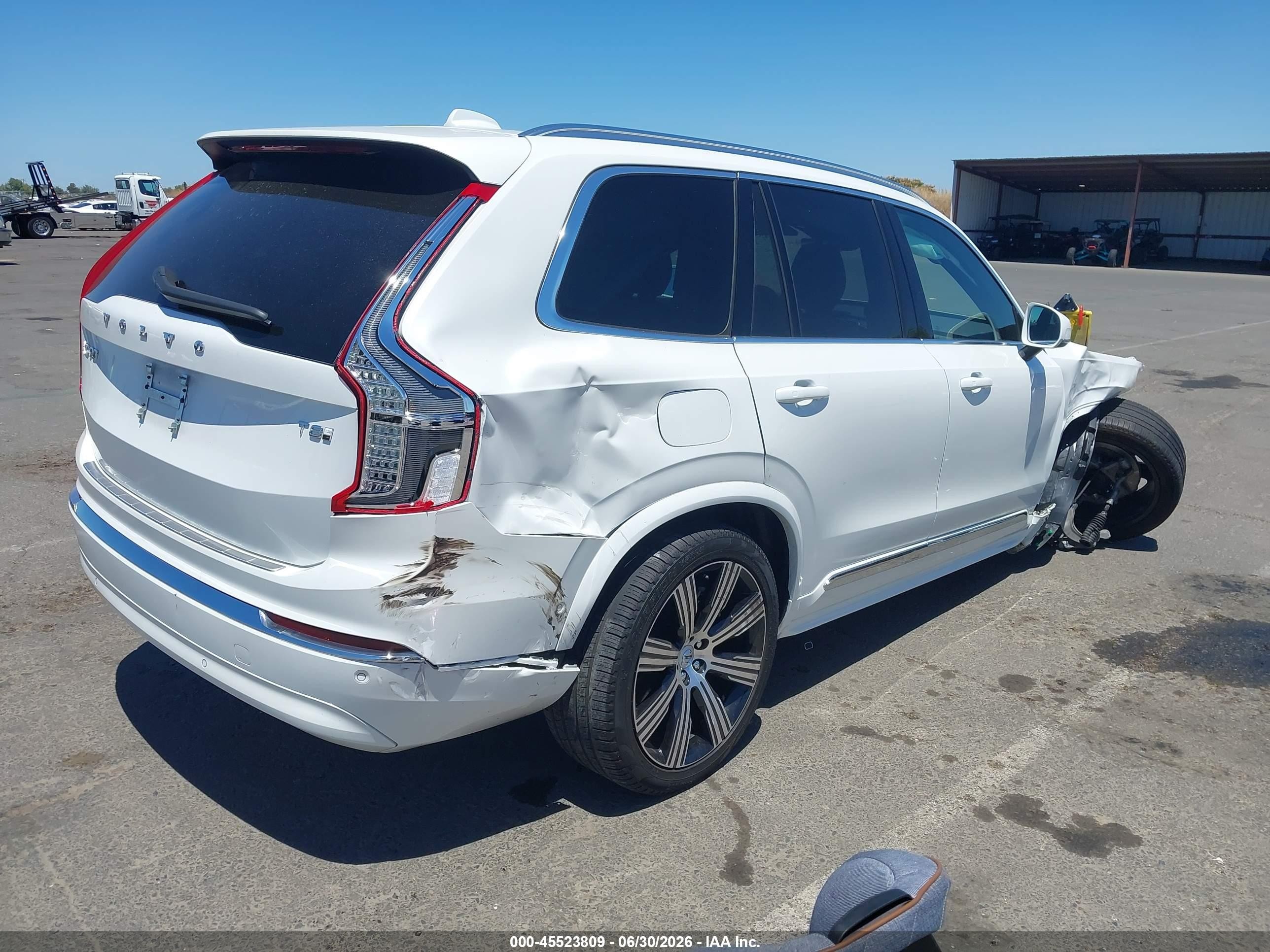 2025 Volvo XC90 VIN YV4H60PFXS1314471 IAAI salvage auction — Front End, Salvage (California), sold $14,100 on 2026-08-12 (photo 4)