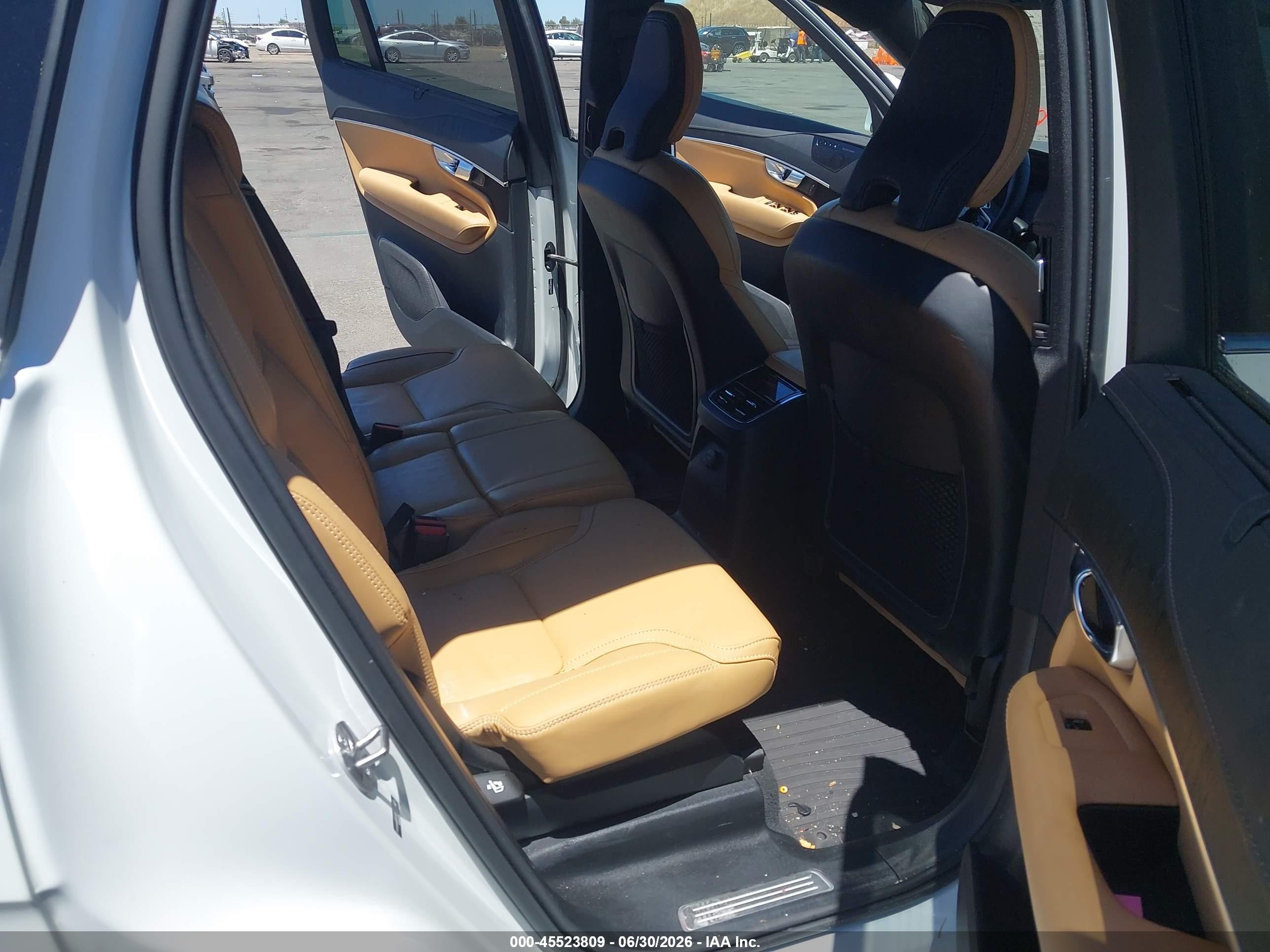 2025 Volvo XC90 VIN YV4H60PFXS1314471 IAAI salvage auction — Front End, Salvage (California), sold $14,100 on 2026-08-12 (photo 8)