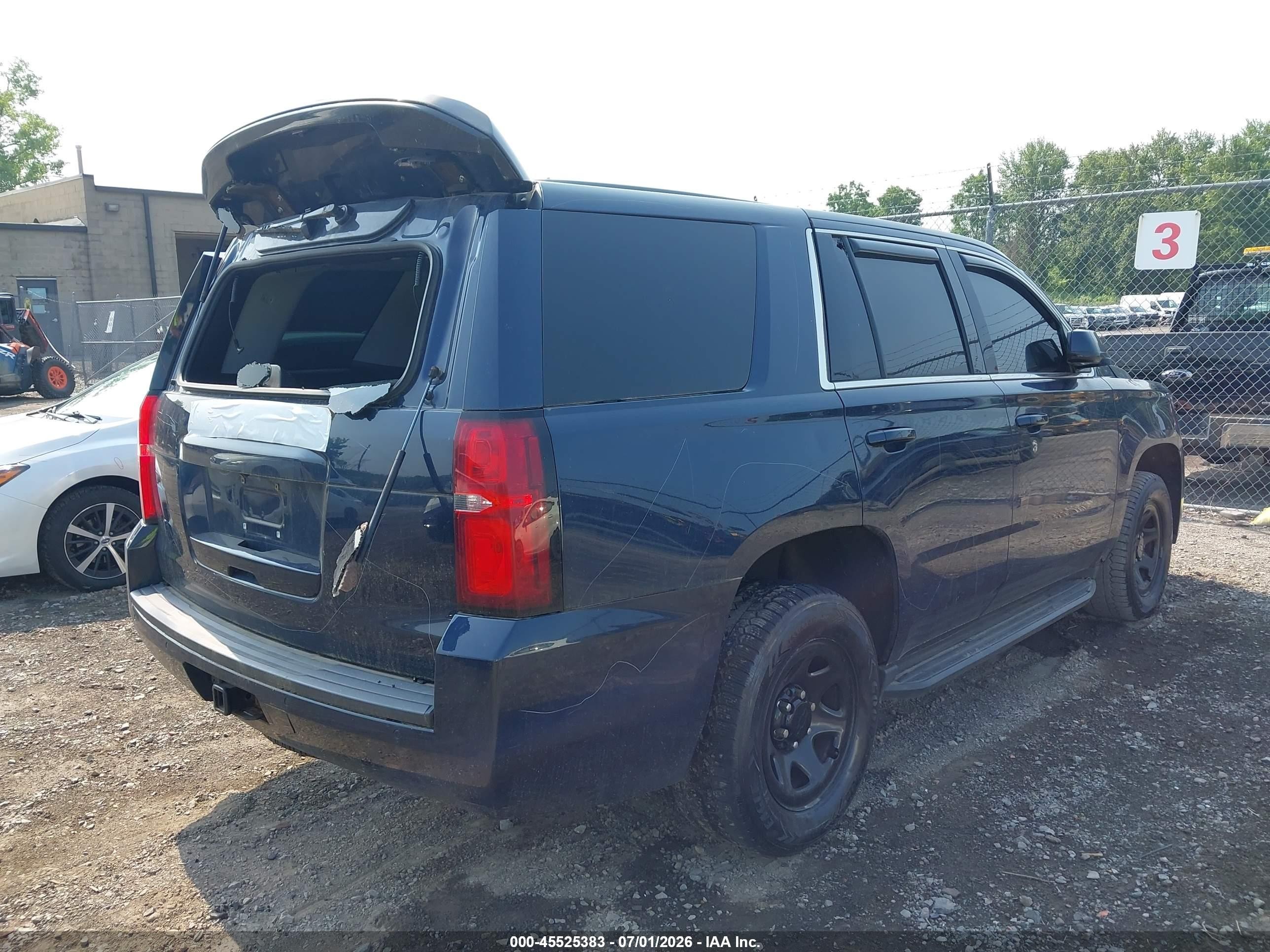 2018 Chevrolet Tahoe VIN 1GNSKDEC8JR255657 IAAI salvage auction — Vandalized, Mv-907A (New York), sold $2,850 on 2026-07-12 (photo 4)