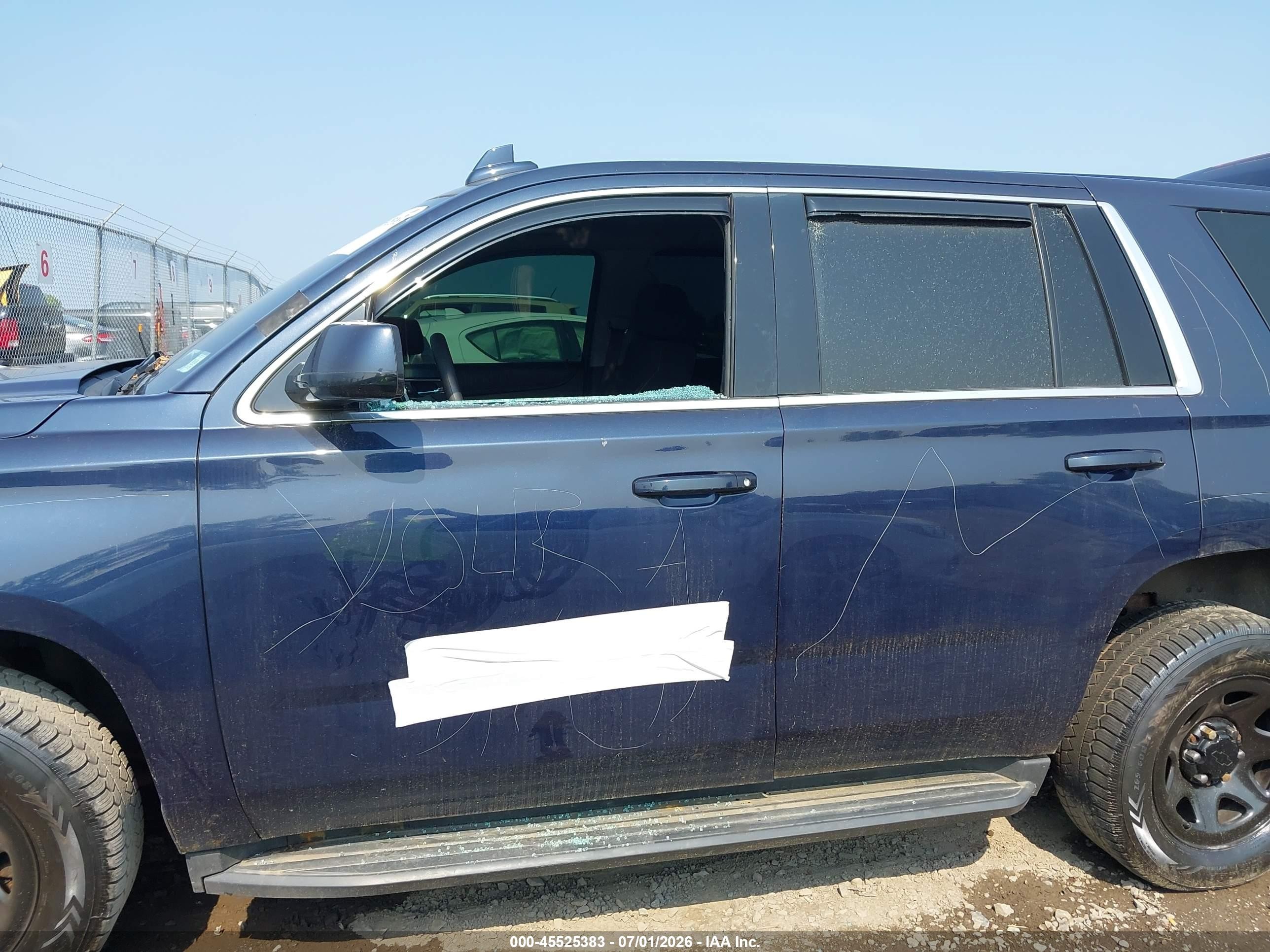 2018 Chevrolet Tahoe VIN 1GNSKDEC8JR255657 IAAI salvage auction — Vandalized, Mv-907A (New York), sold $2,850 on 2026-07-12 (photo 6)