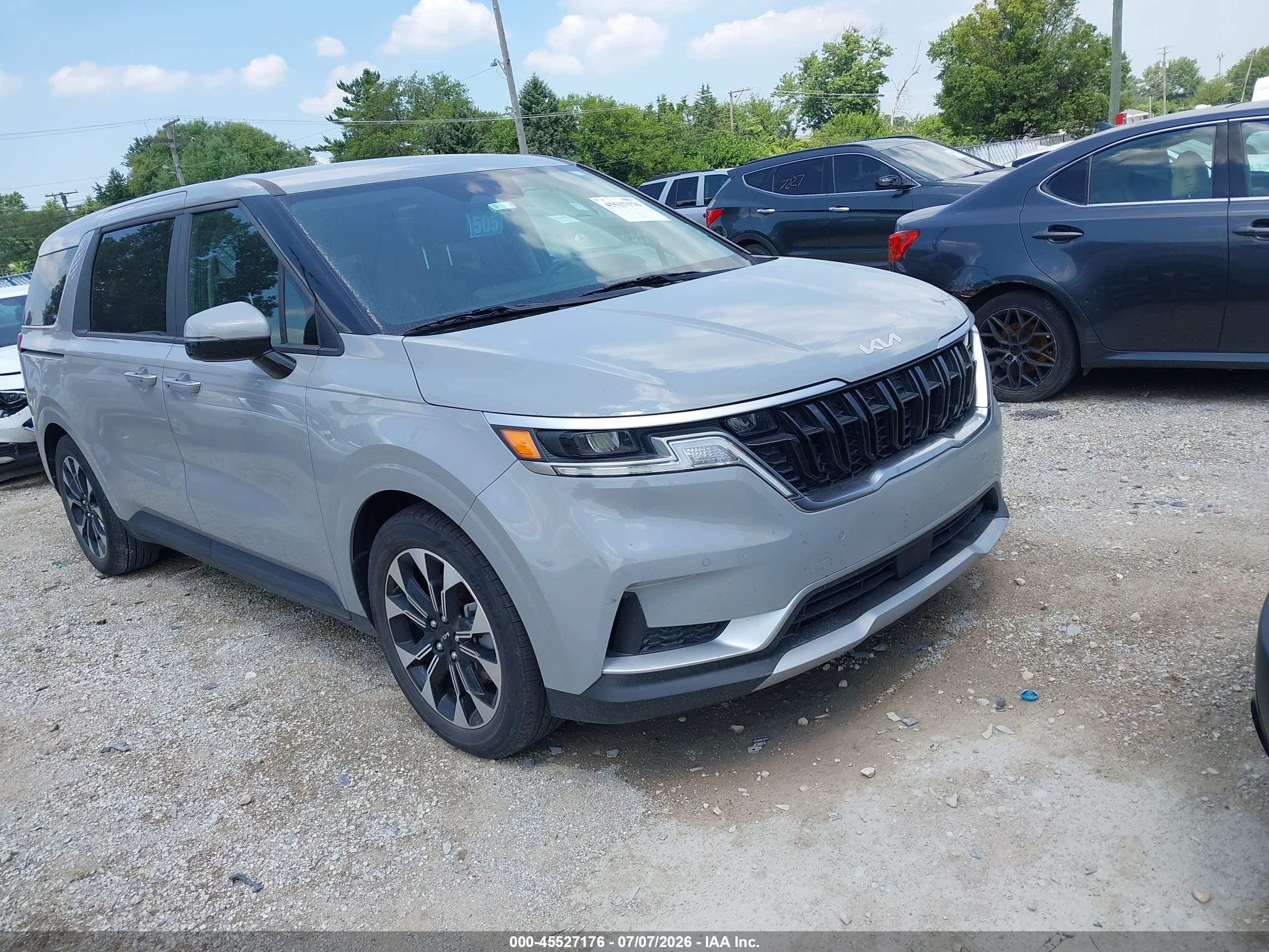 2024 Kia Carnival VIN KNDNC5H36R6390430 — IAAI salvage auction photo