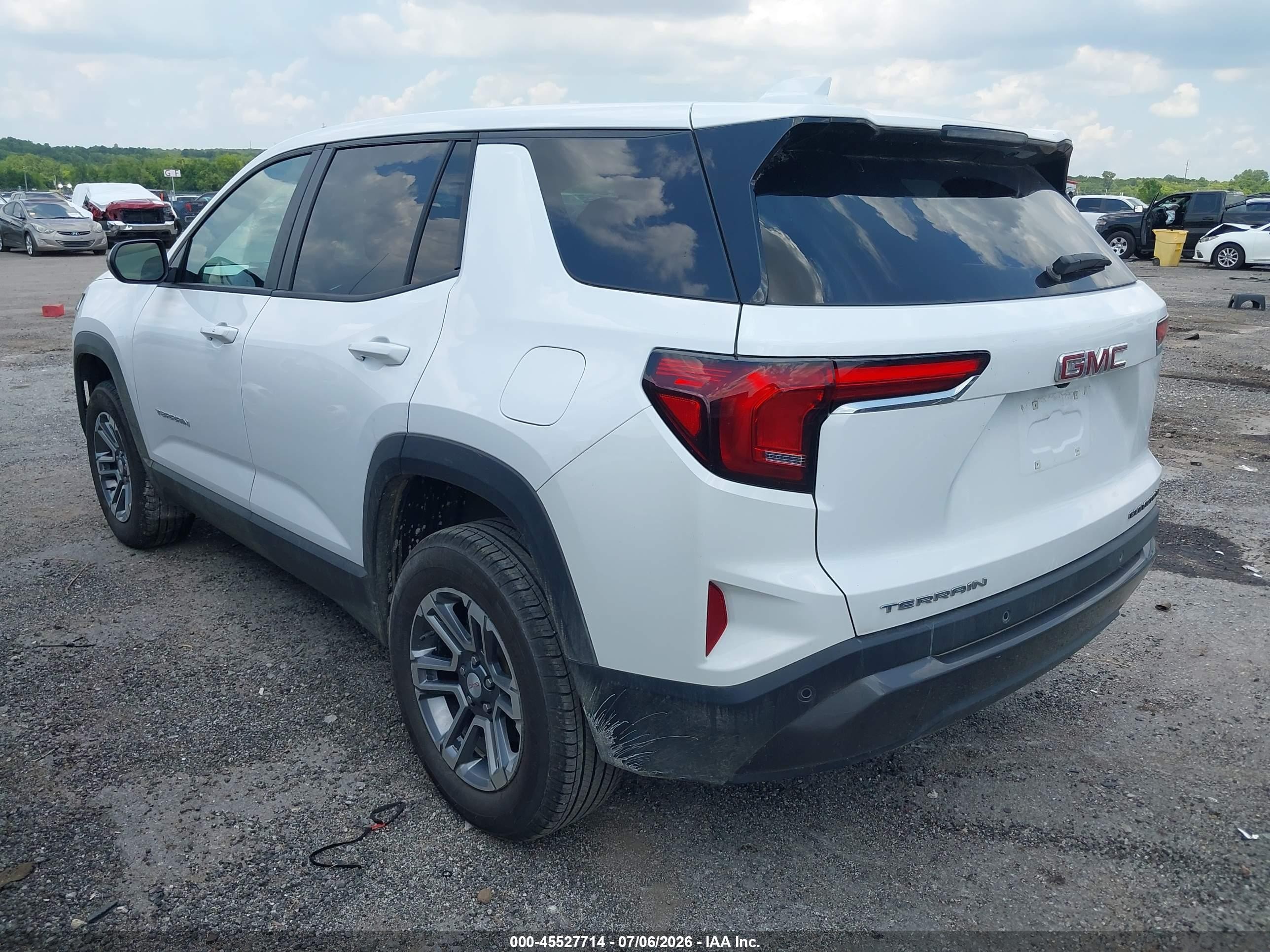 2026 GMC Terrain VIN 3GKALMEG5TL218939 IAAI salvage auction — Mechanical, Salvage (Oklahoma), sold $12,400 on 2026-10-06 (photo 3)