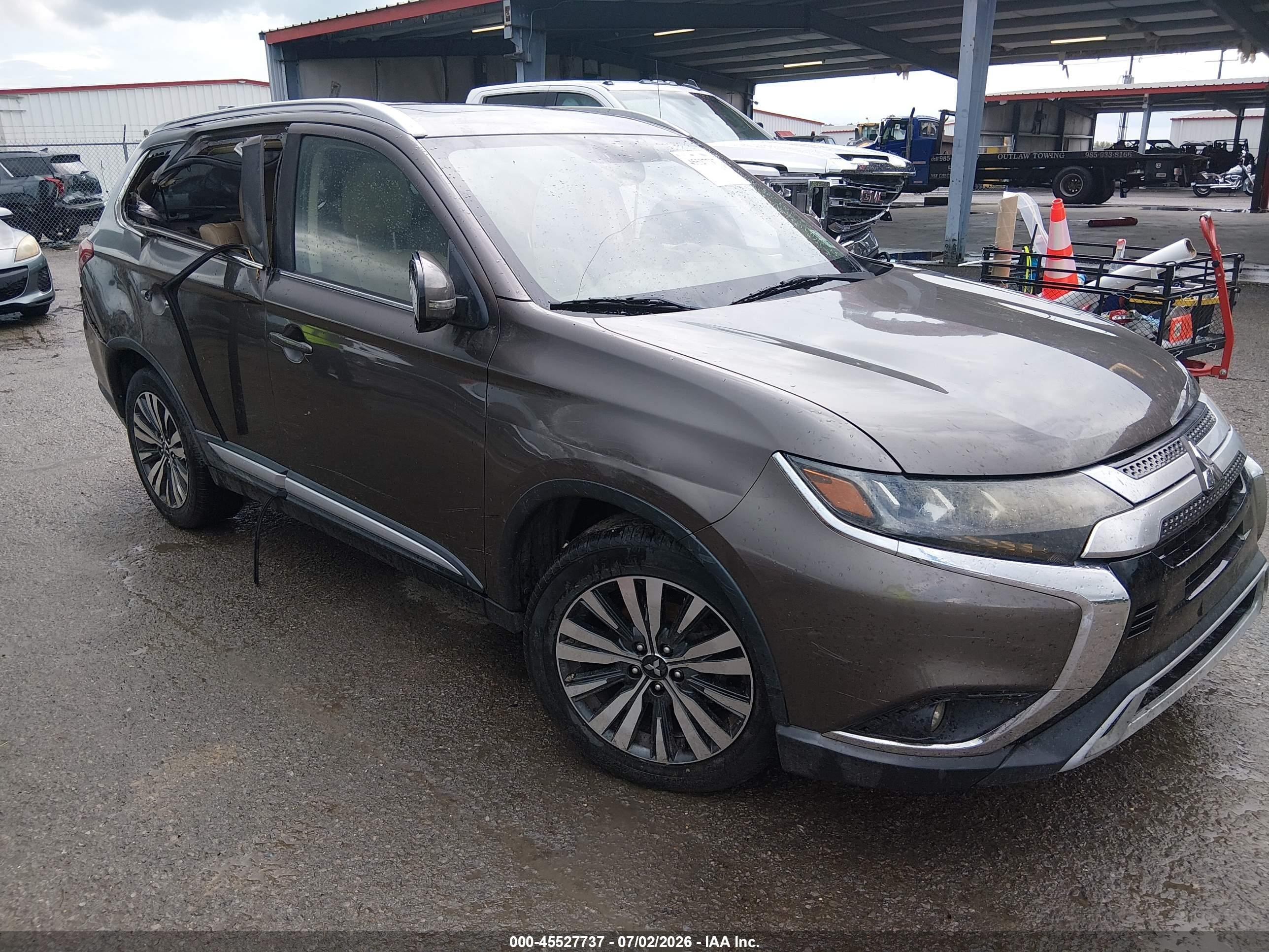 2019 Mitsubishi Outlander VIN JA4AD3A30KZ005839 IAAI salvage auction — Water/Flood, Salvage (Louisiana), sold $1,050 on 2026-09-08 (photo 1)