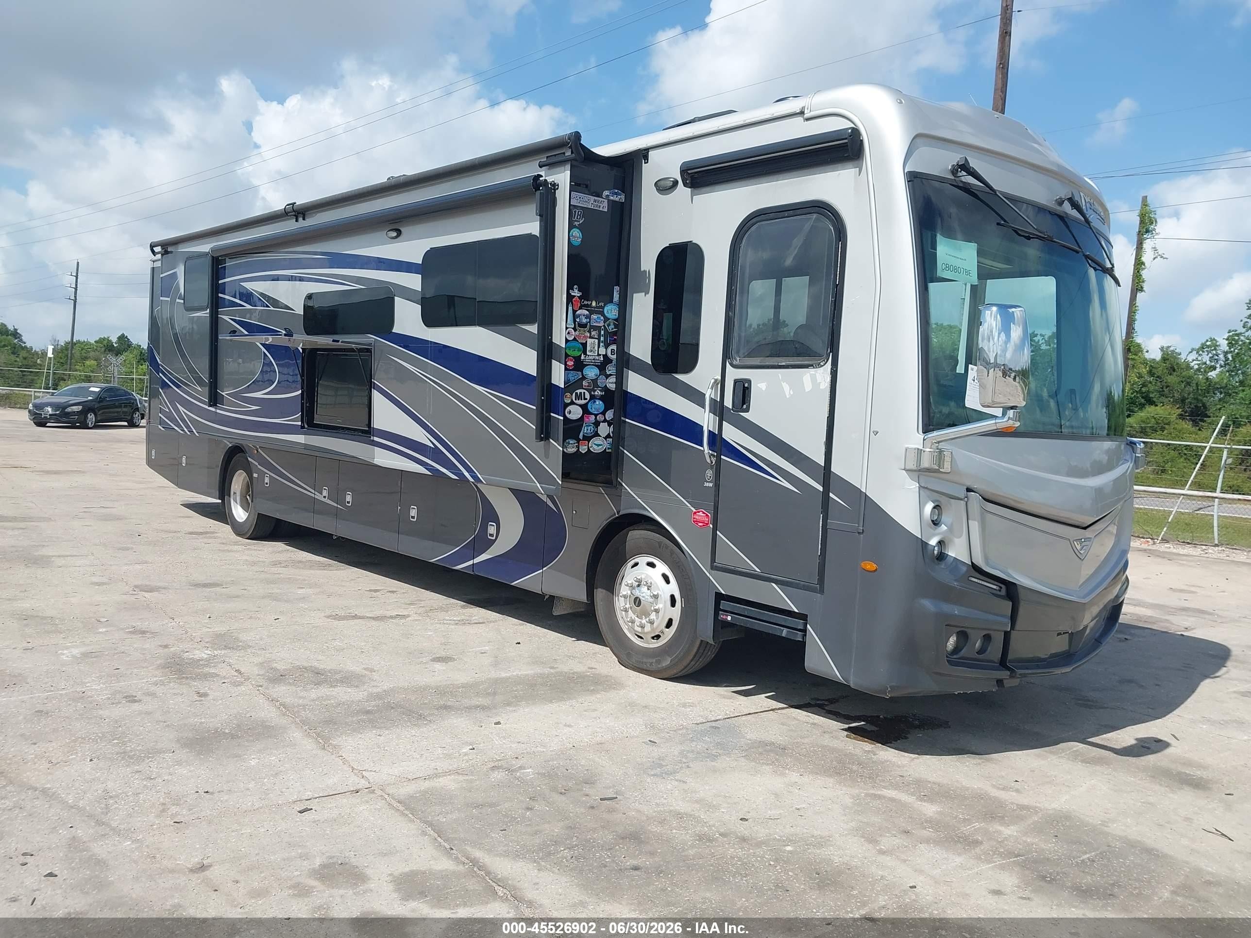 2022 Freightliner Chassis VIN 4UZACGFC3NCNS7232 — IAAI salvage auction photo