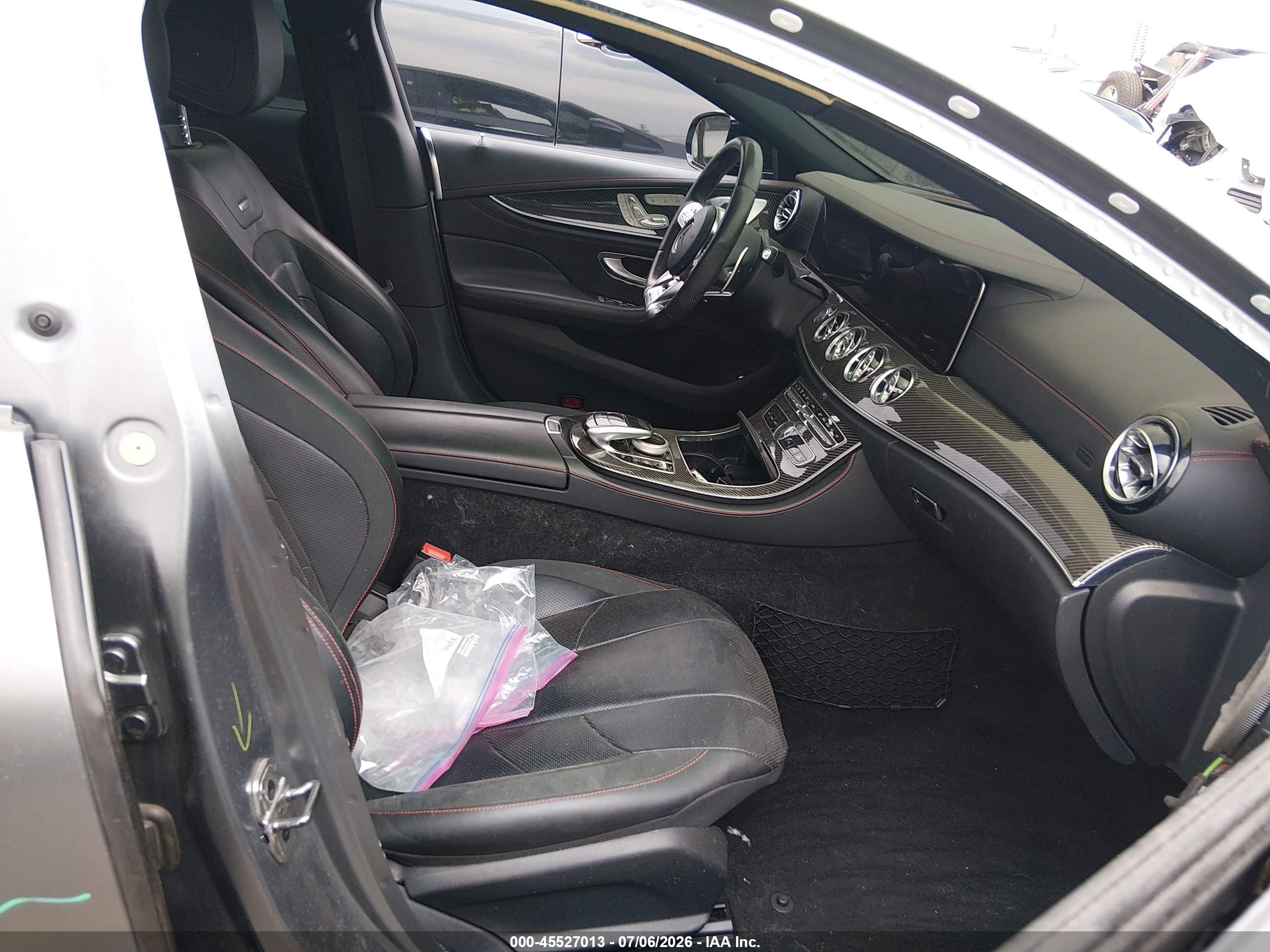 2020 Mercedes-benz VIN W1K2J6BB3LA077277 IAAI salvage auction — Side, Salvage (Colorado), sold $21,100 on 2026-08-28 (photo 5)
