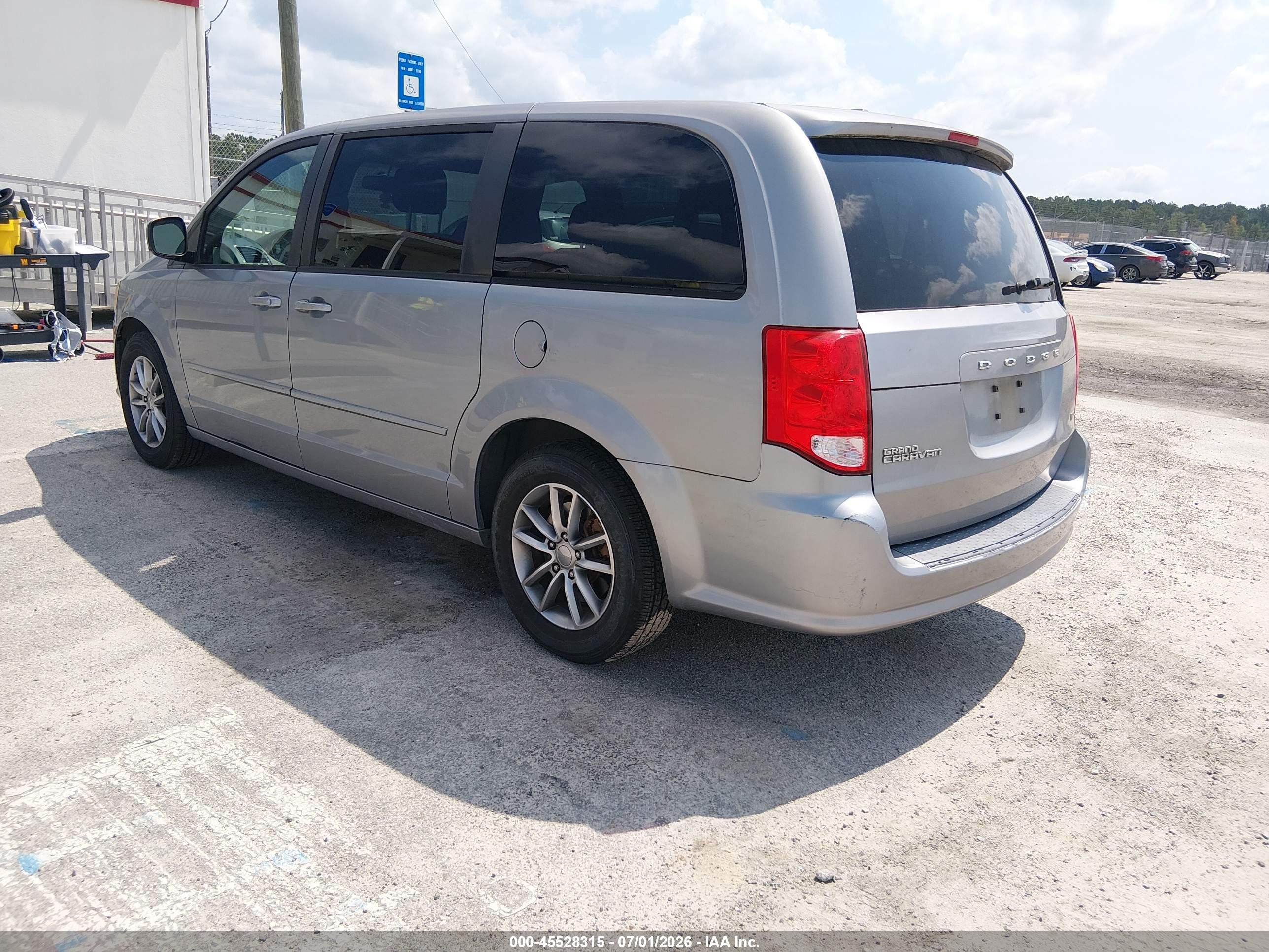 2016 Dodge Grand Caravan VIN 2C4RDGBG9GR343601 IAAI salvage auction — Normal Wear, Sf97 (Georgia), sold $7,800 on 2026-09-09 (photo 3)