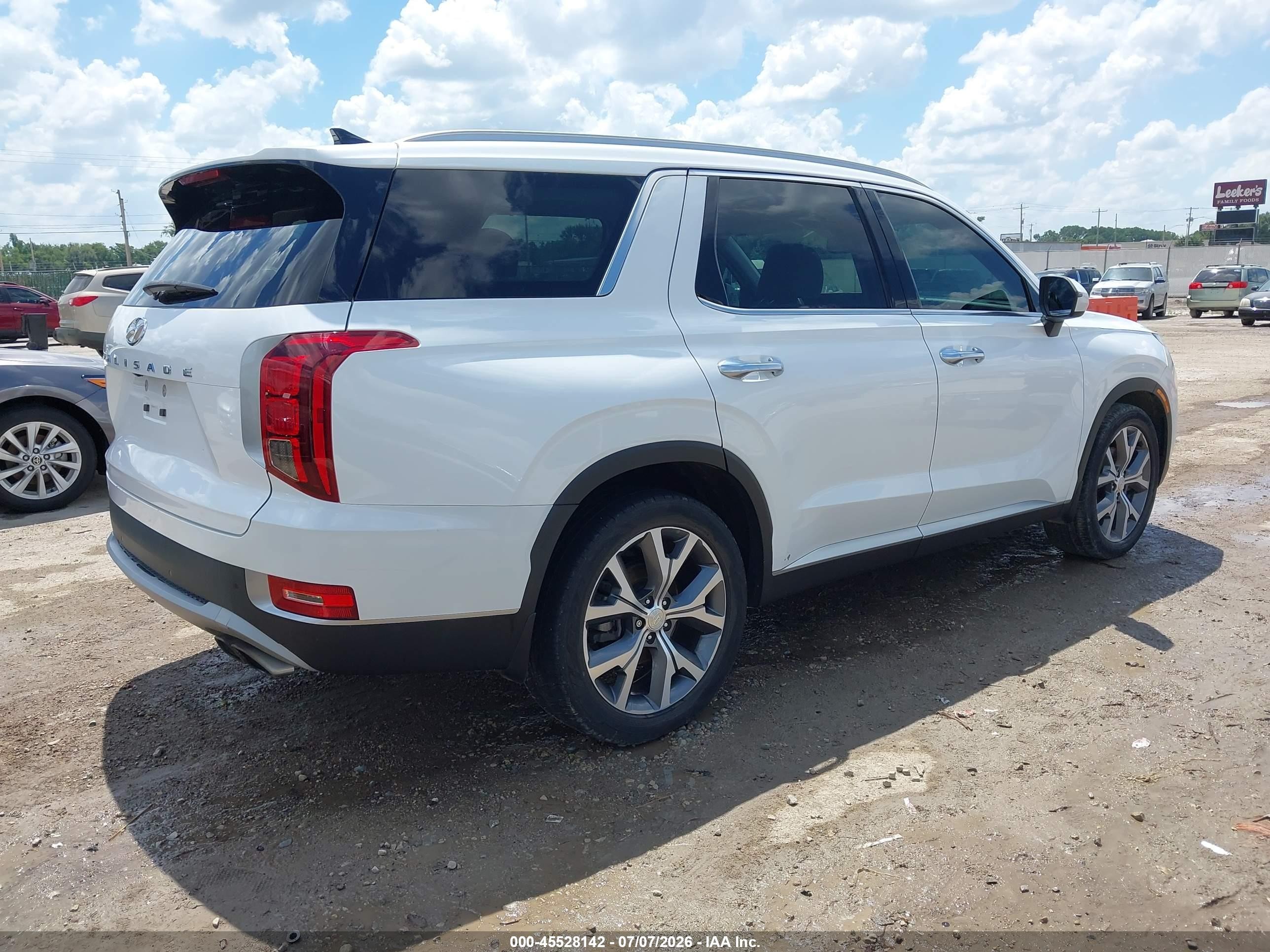 2022 Hyundai Palisade VIN KM8R44HE7NU388245 IAAI salvage auction — Hail, Salvage (Kansas), sold $9,500 on 2026-09-04 (photo 4)