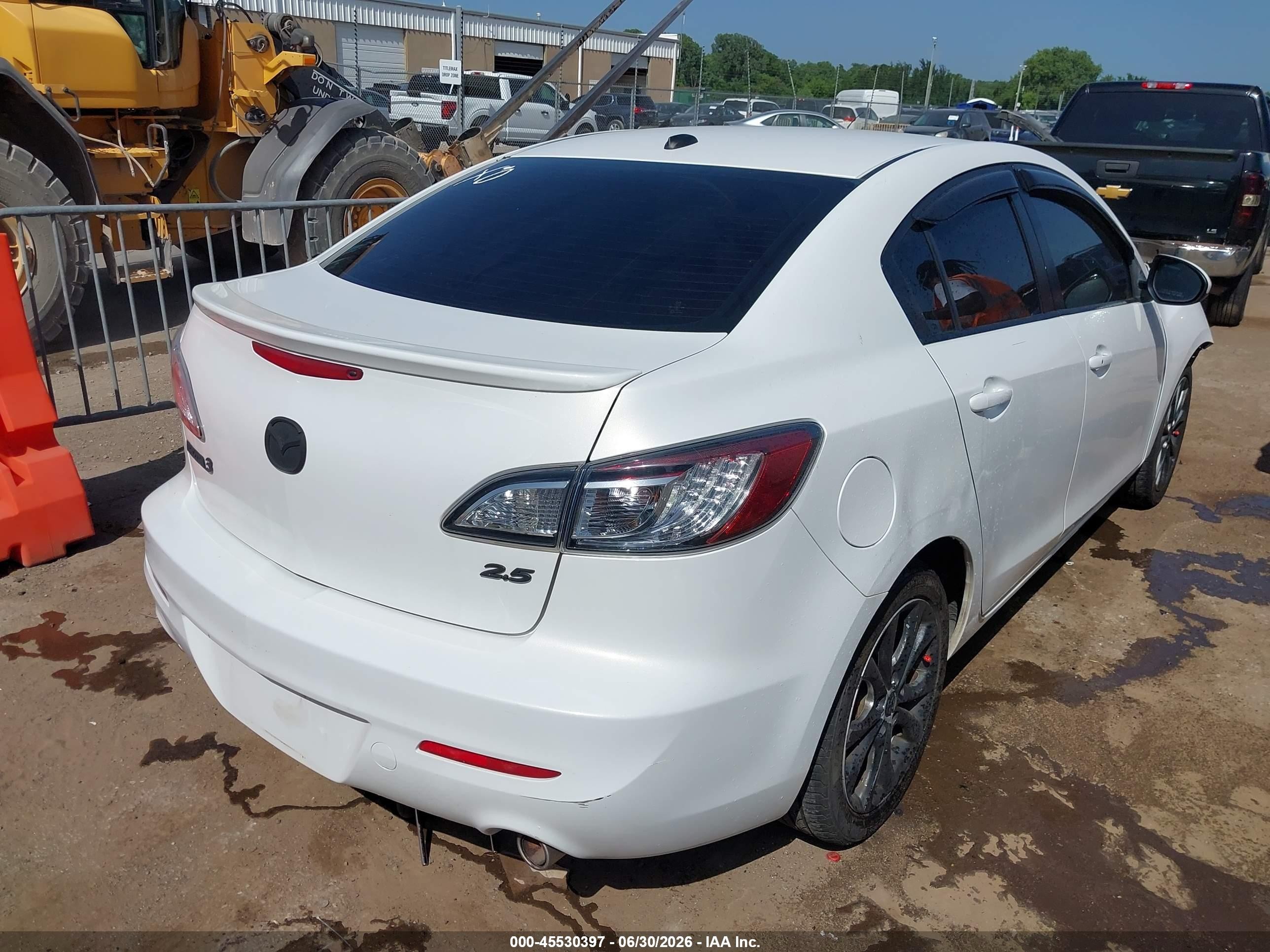 2011 Mazda 3 VIN JM1BL1W66B1380900 IAAI salvage auction — Front End, Clear (Oklahoma), sold $600 on 2026-09-09 (photo 4)