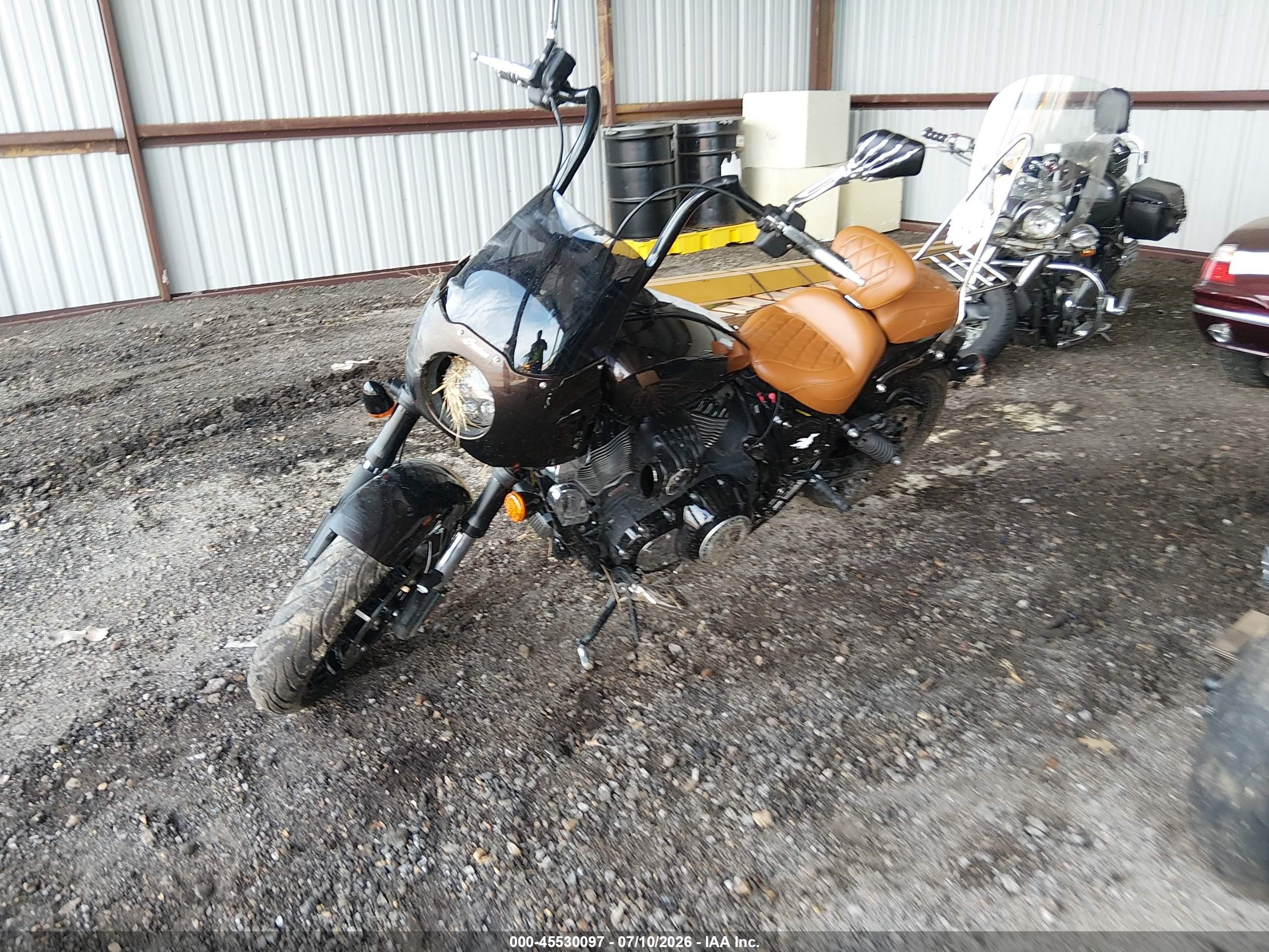2024 Indian Motorcycle Co. Sport Chief VIN 56KDSDBH8R3014899 IAAI salvage auction — Front End, Salvage (Tennessee), sold $4,900 on 2026-09-22 (photo 2)