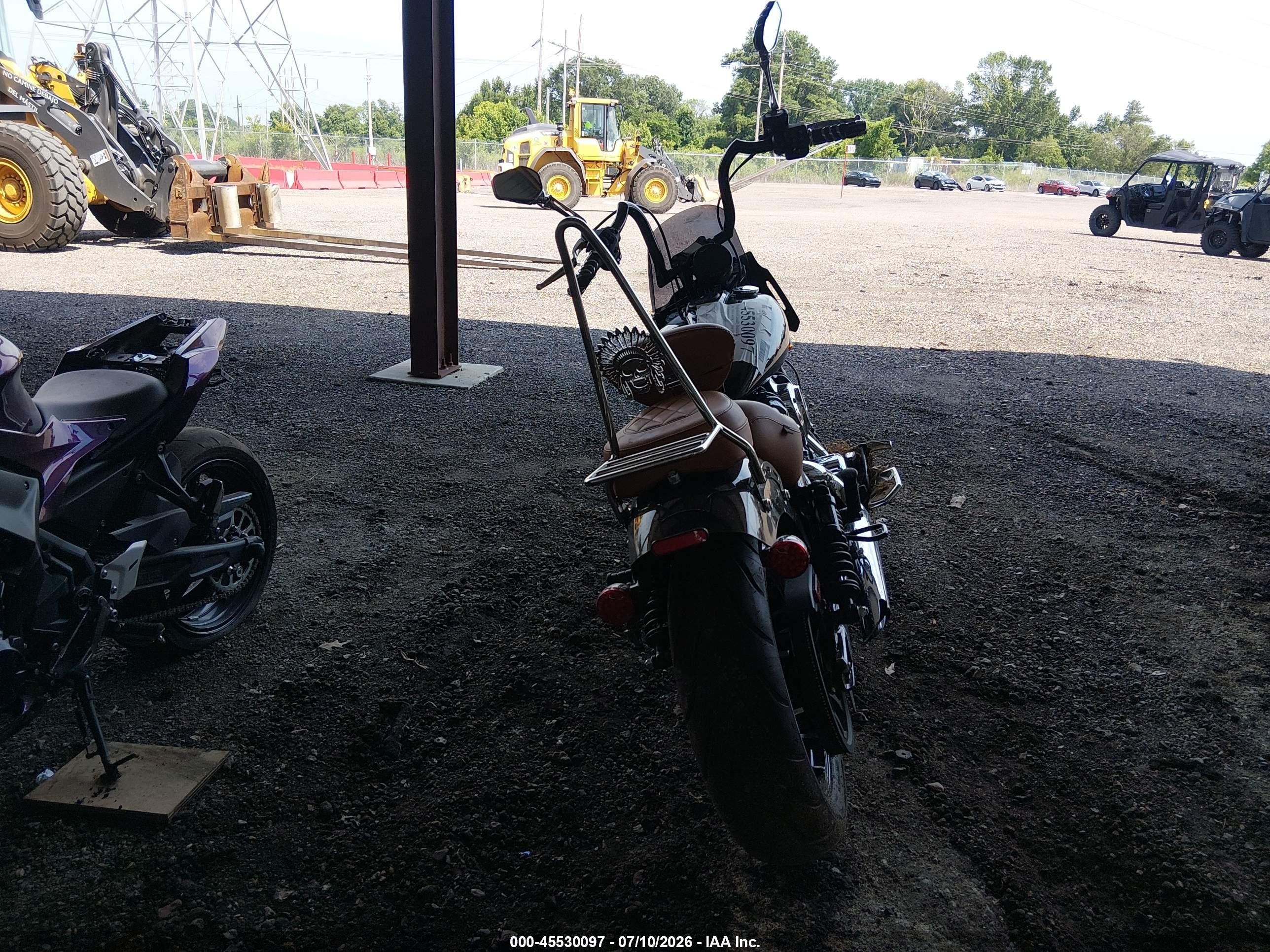 2024 Indian Motorcycle Co. Sport Chief VIN 56KDSDBH8R3014899 IAAI salvage auction — Front End, Salvage (Tennessee), sold $4,900 on 2026-09-22 (photo 6)