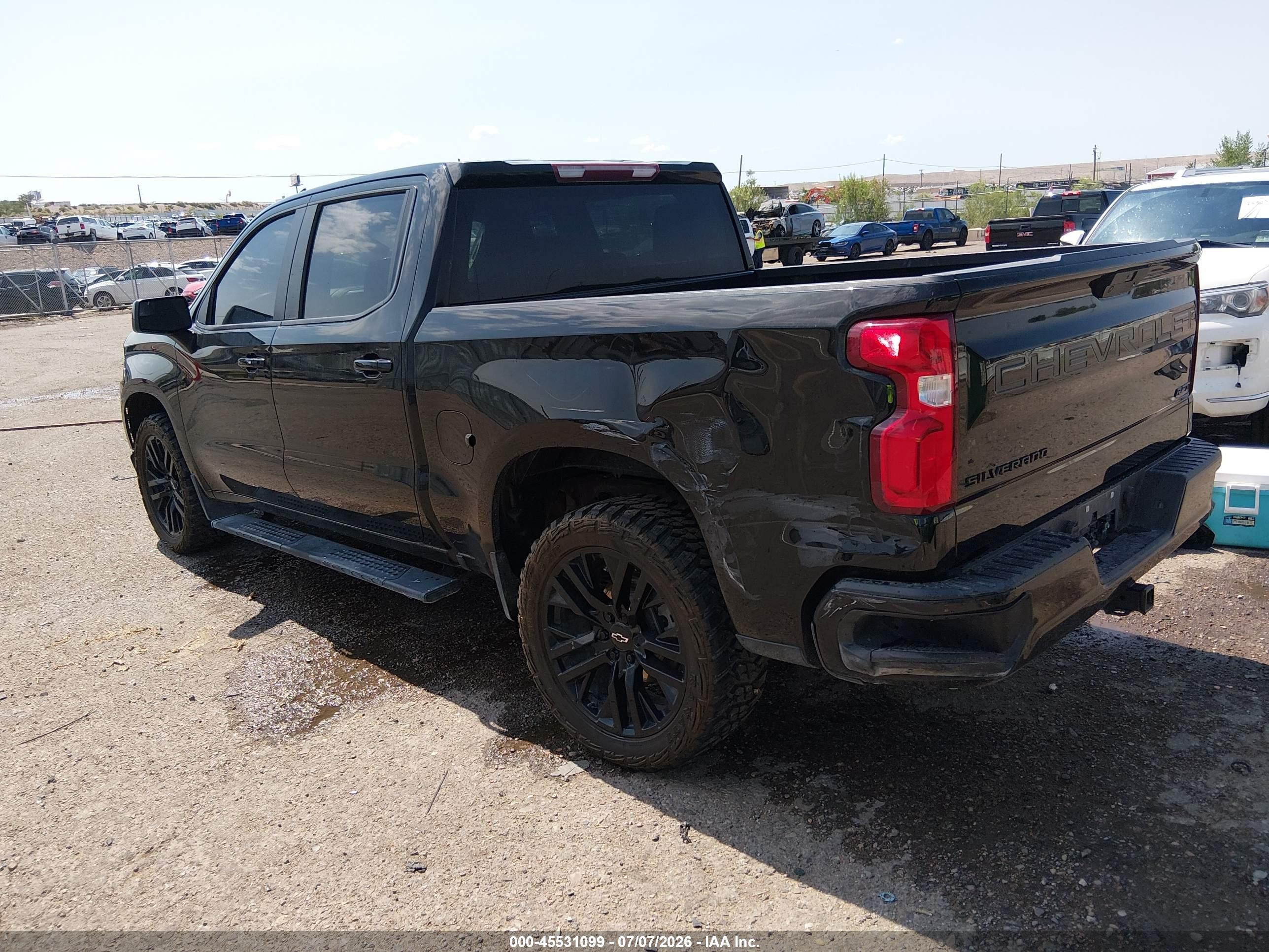 2020 Chevrolet Silverado VIN 3GCPWDED8LG443318 IAAI salvage auction — Side, Salvage (New Mexico), sold $8,000 on 2026-09-07 (photo 3)