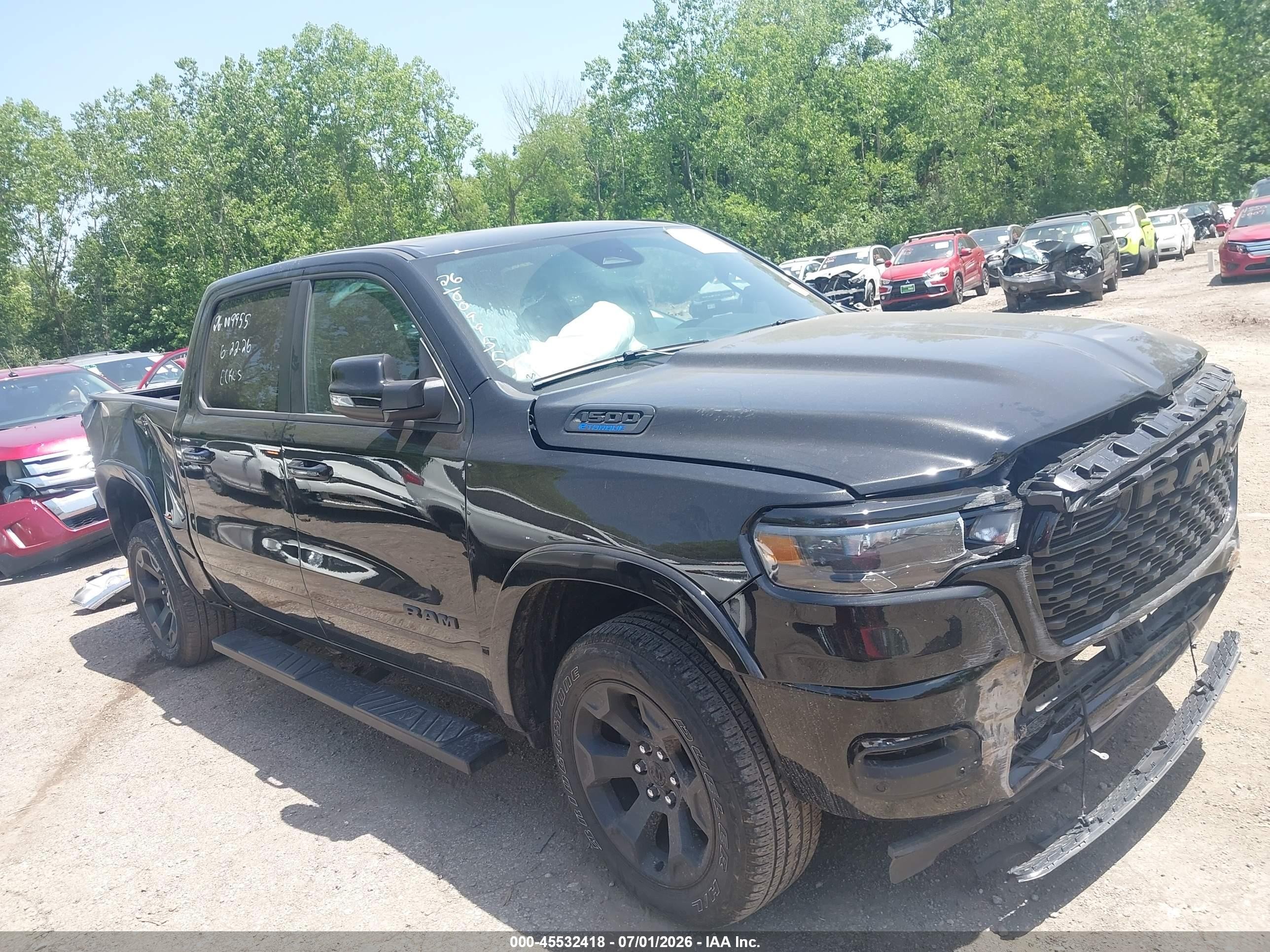 2025 Ram 1500 VIN 1C6RRFFG8SN537670 — IAAI salvage auction photo