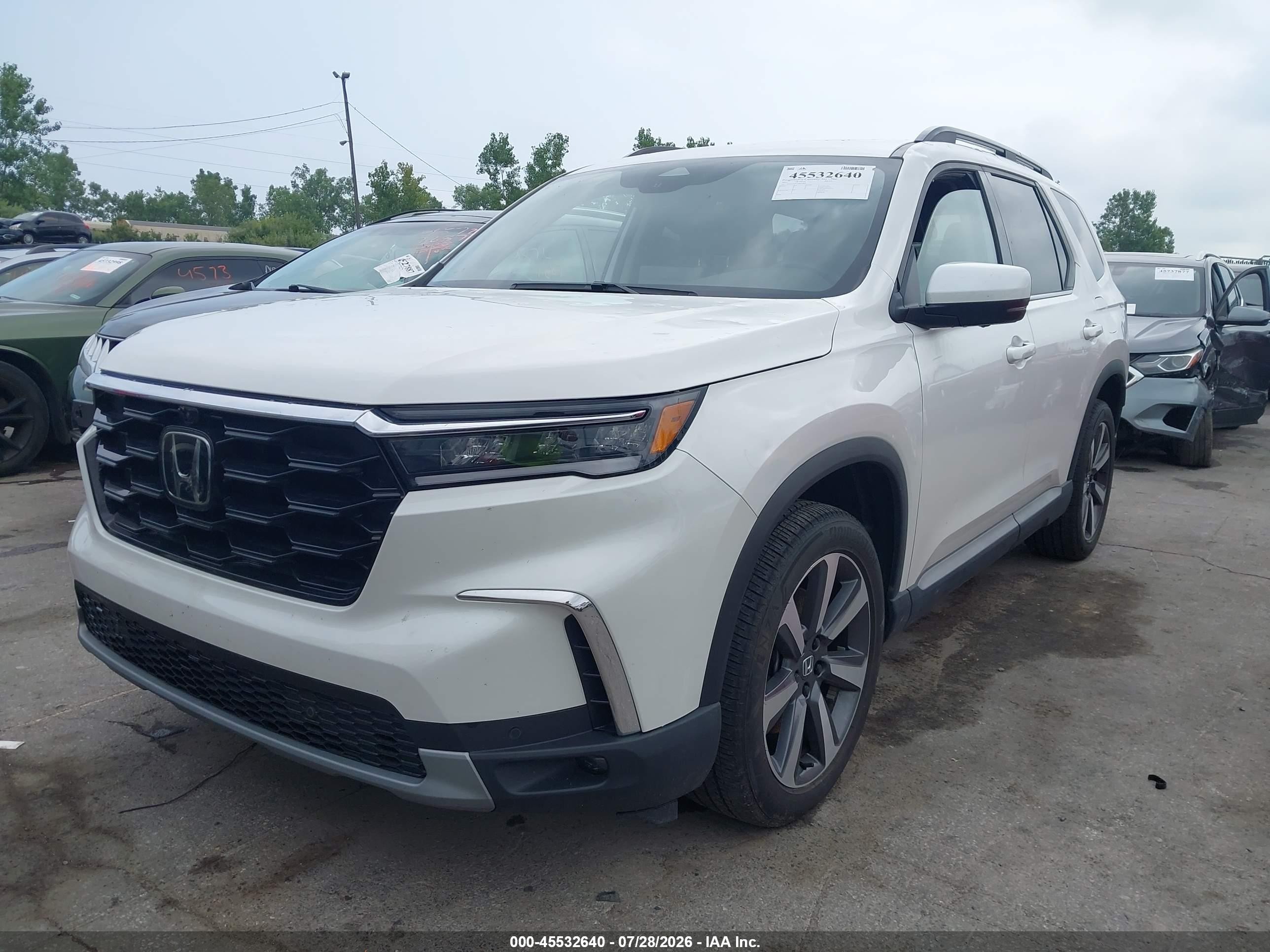 2025 Honda Pilot VIN 5FNYG1H81SB035889 IAAI salvage auction — Hail, Salvage (Ohio), sold $24,750 on 2026-08-25 (photo 2)
