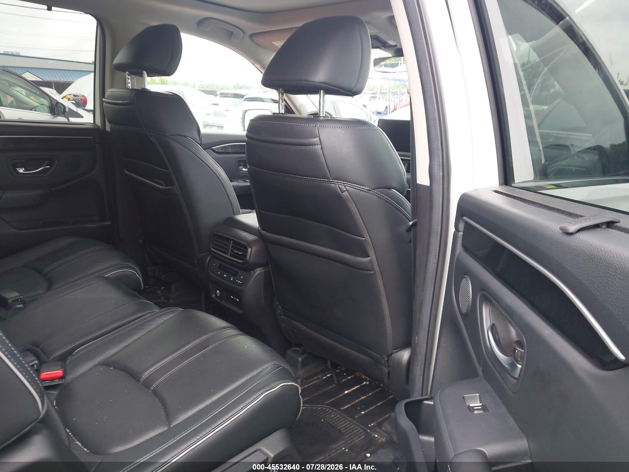 2025 Honda Pilot VIN 5FNYG1H81SB035889 IAAI salvage auction — Hail, Salvage (Ohio), sold $24,750 on 2026-08-25 (photo 8)