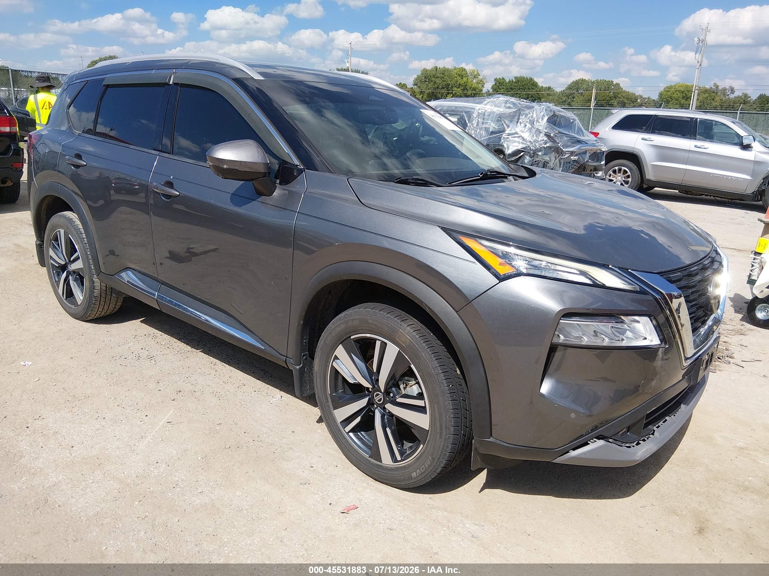 2021 Nissan Rogue VIN 5N1AT3CA5MC815831 — IAAI salvage auction photo