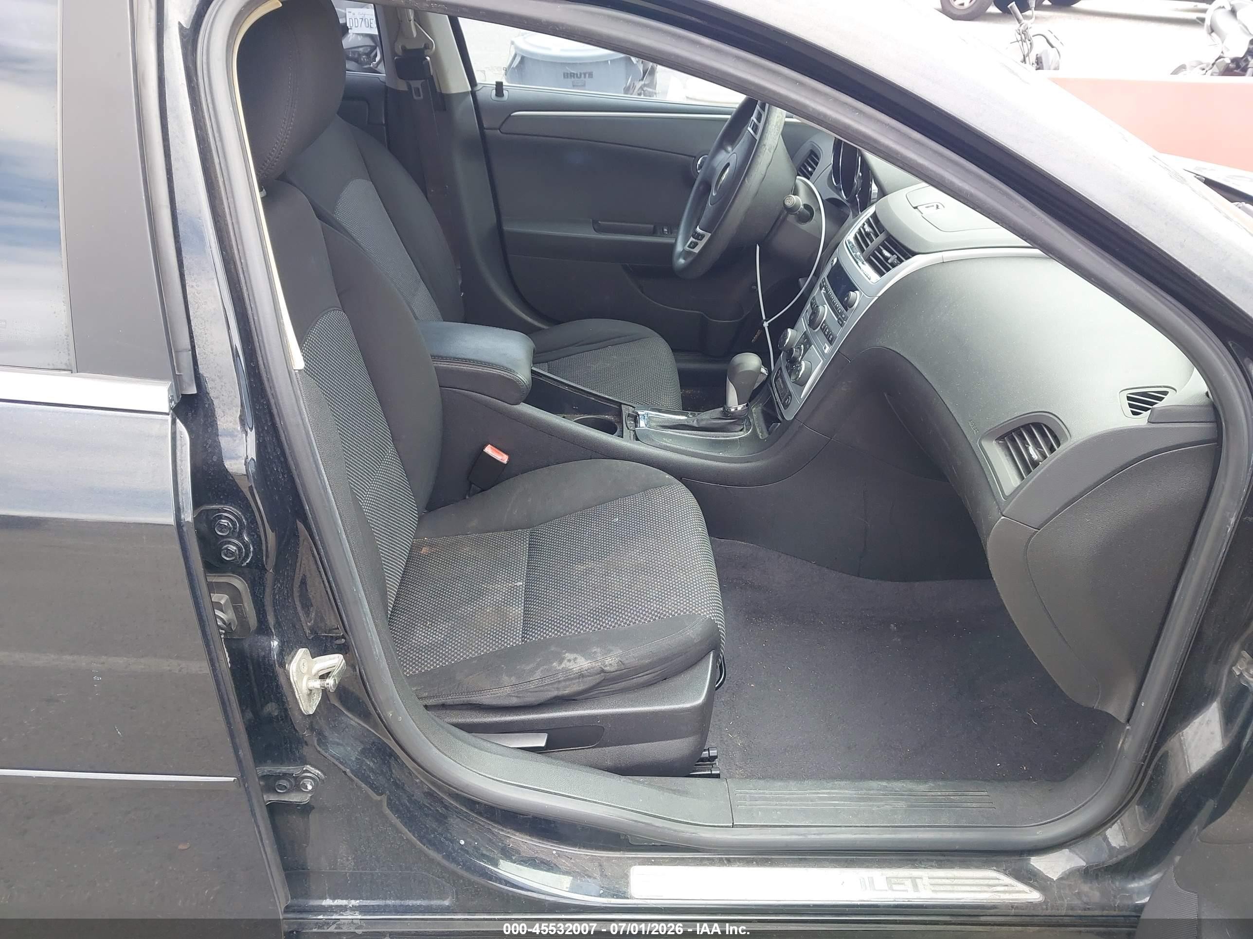 2012 Chevrolet Malibu VIN 1G1ZC5E0XCF187391 IAAI salvage auction — Normal Wear, Clear - Dealer Only (California), sold $325 on 2026-07-09 (photo 5)