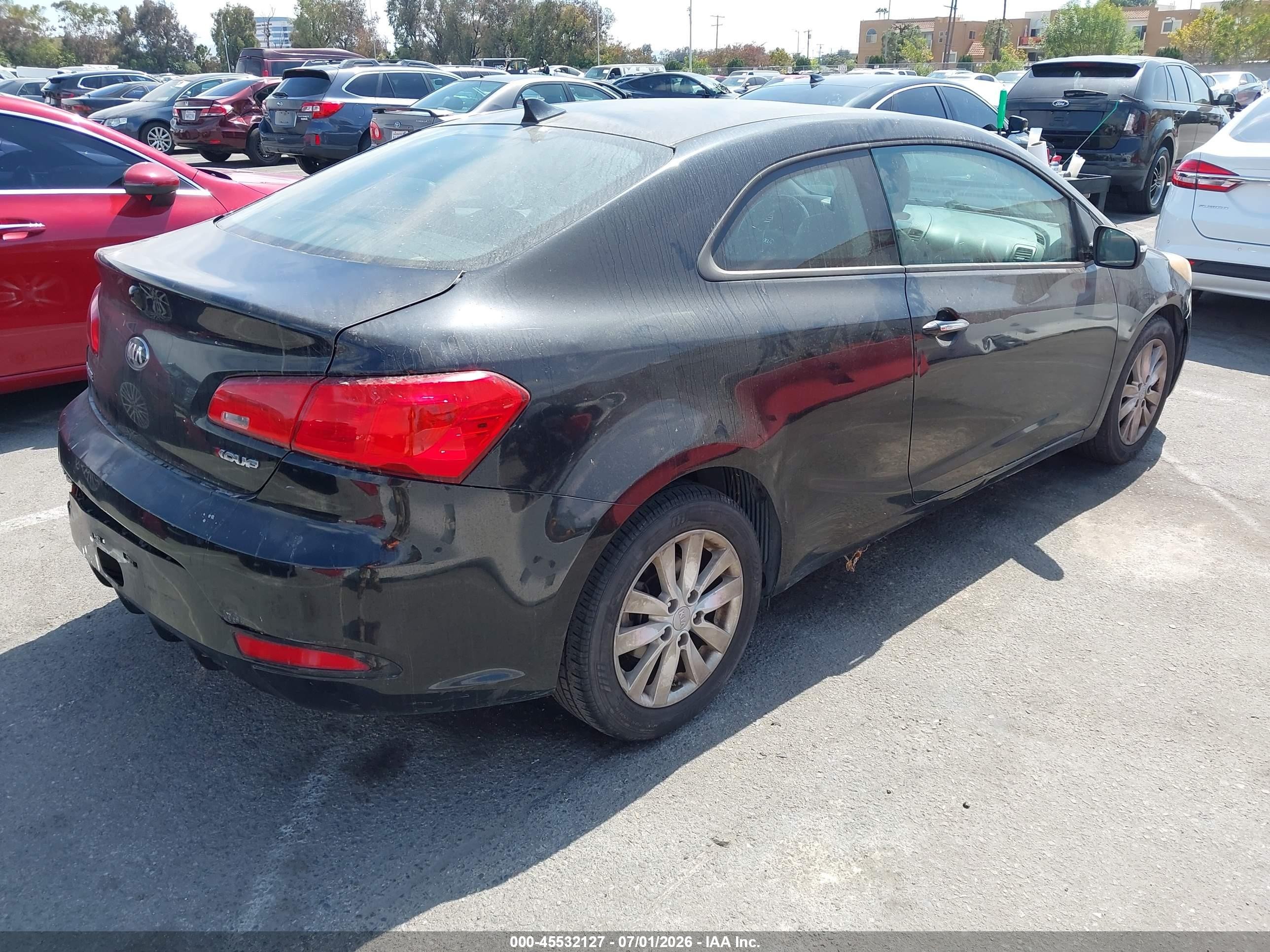 2014 Kia Forte VIN KNAFX6A88E5202024 IAAI salvage auction — Normal Wear, Clear - Dealer Only (California), sold $225 on 2026-07-09 (photo 4)