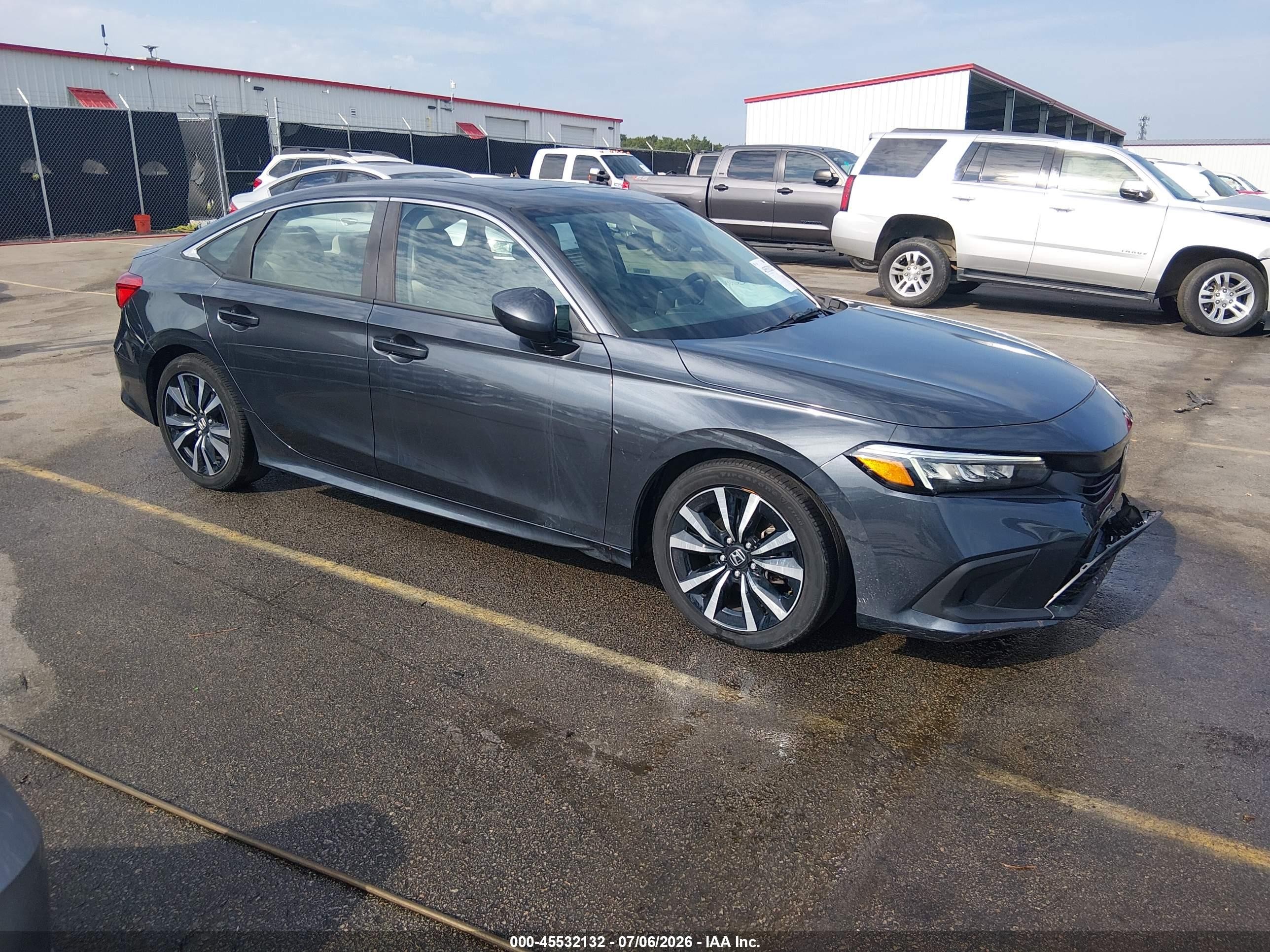 2024 Honda Civic VIN 2HGFE1F77RH317306 — IAAI salvage auction photo