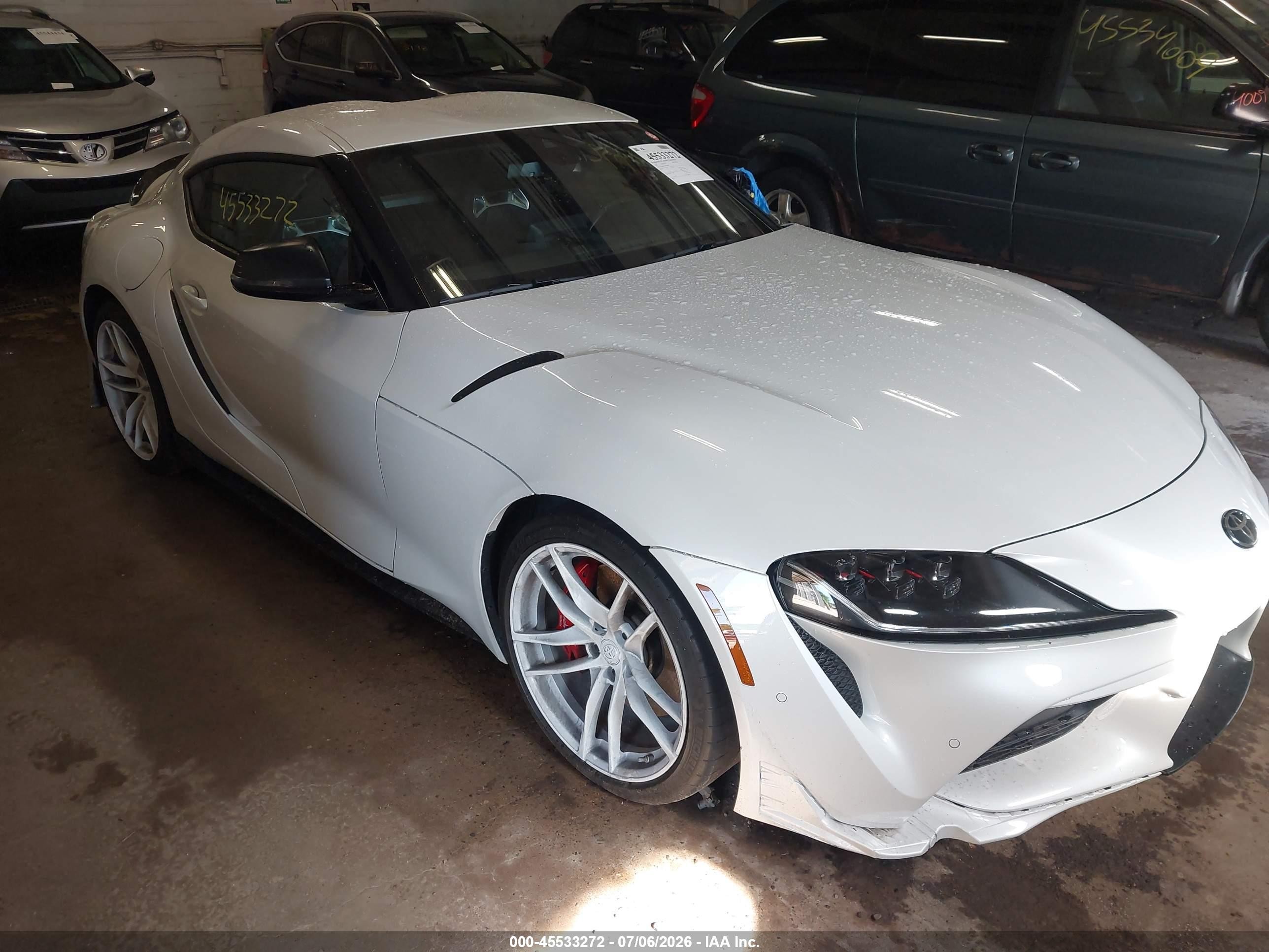 2022 Toyota Supra VIN WZ1DB0C06NW046851 — IAAI salvage auction photo