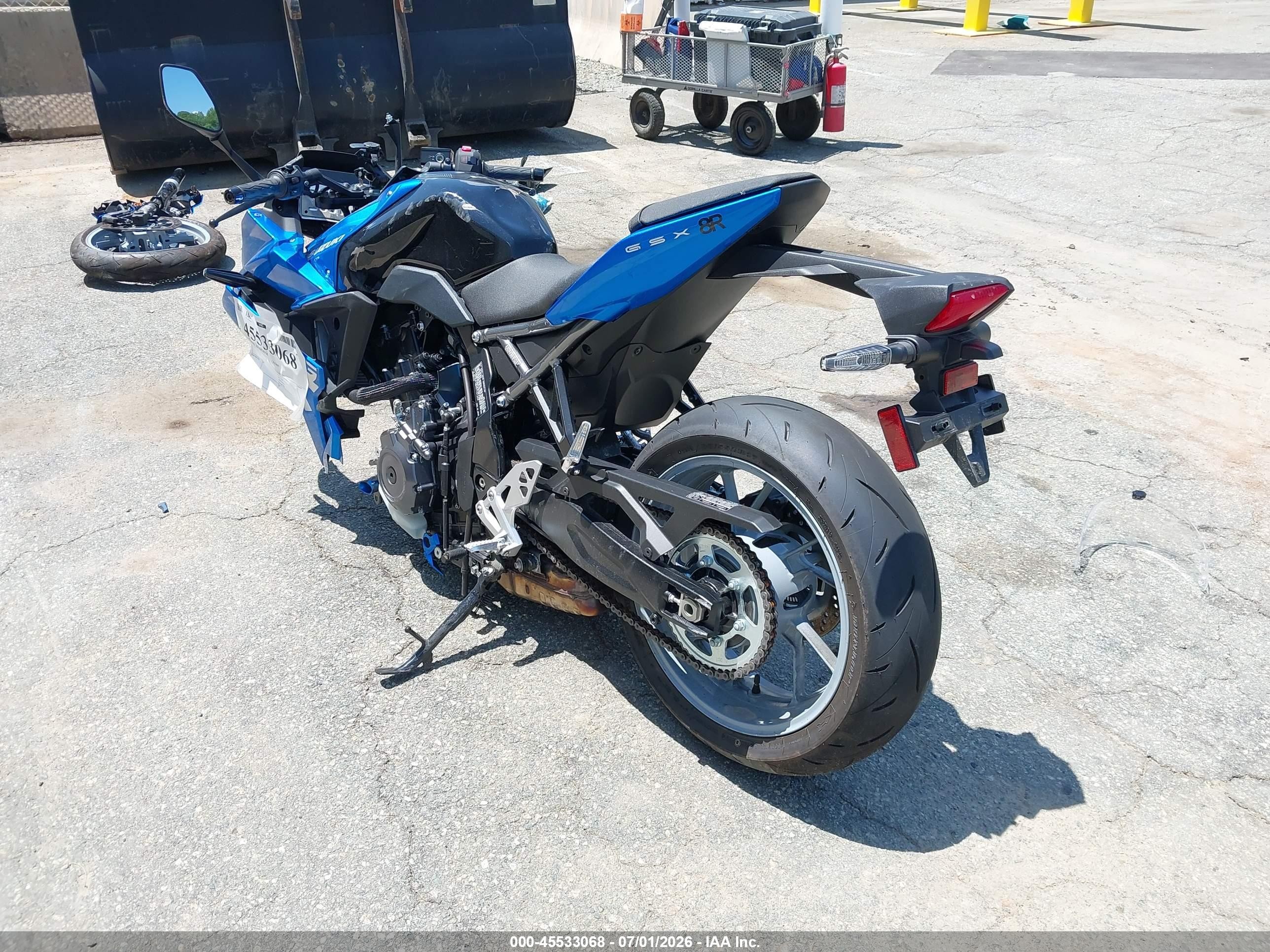 2025 Suzuki GSX800 VIN JS1EM13B9S7101653 IAAI salvage auction — Front End, Salvage (North Carolina), sold $600 on 2026-09-17 (photo 3)