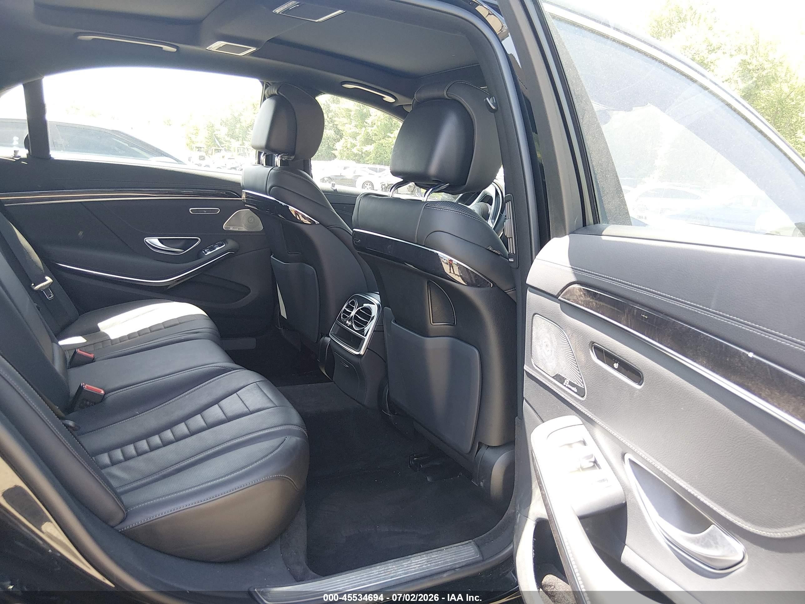 2020 Mercedes-benz S-klasse VIN W1KUG8GB2LA555751 IAAI salvage auction — Undercarriage, Salvage (Connecticut), sold $21,850 on 2026-08-17 (photo 8)