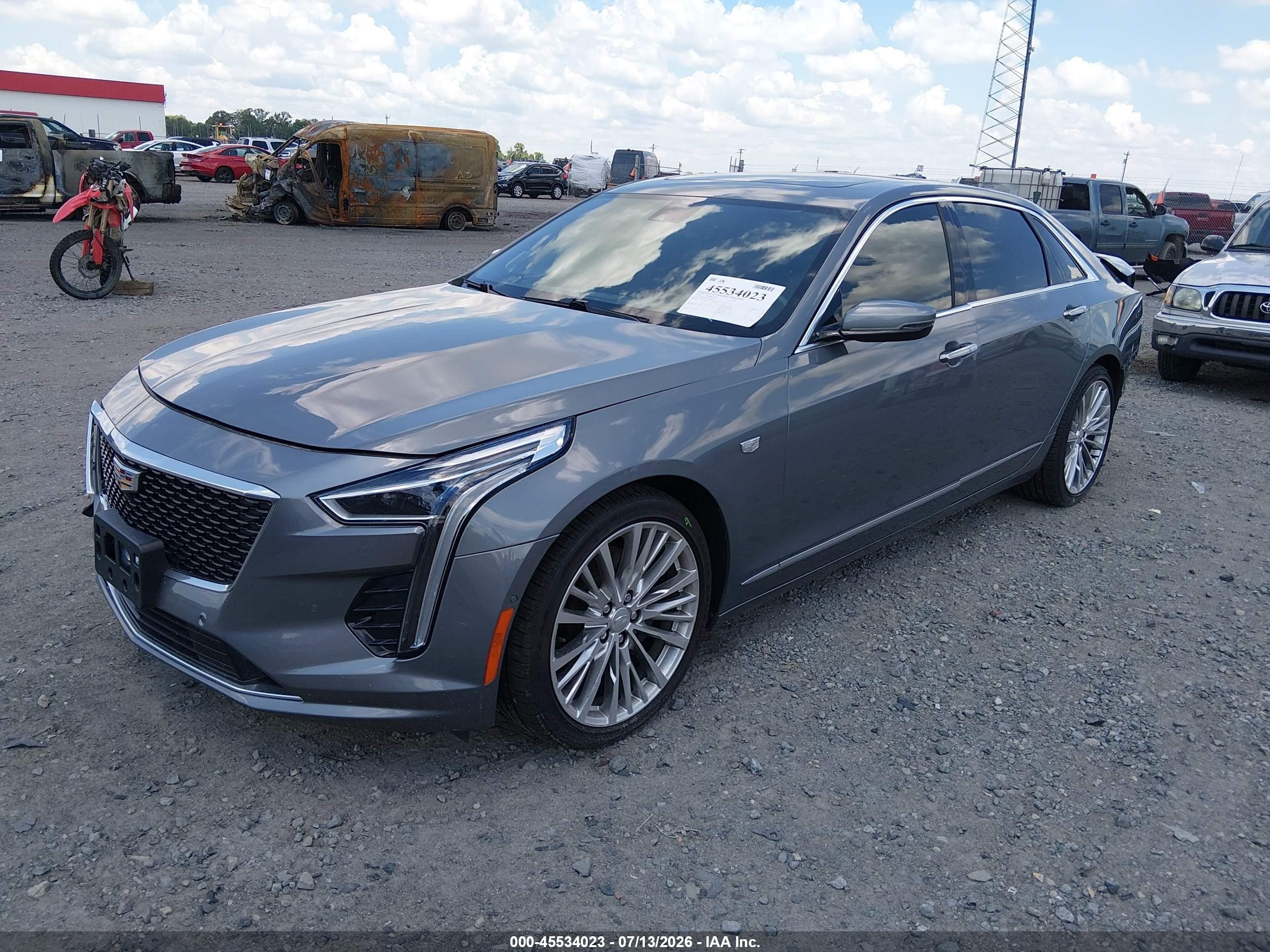 2020 Cadillac Ct6 VIN 1G6KE5RS7LU100043 IAAI salvage auction — Rear End, Wait Title, sold $11,400 on 2026-09-20 (photo 2)