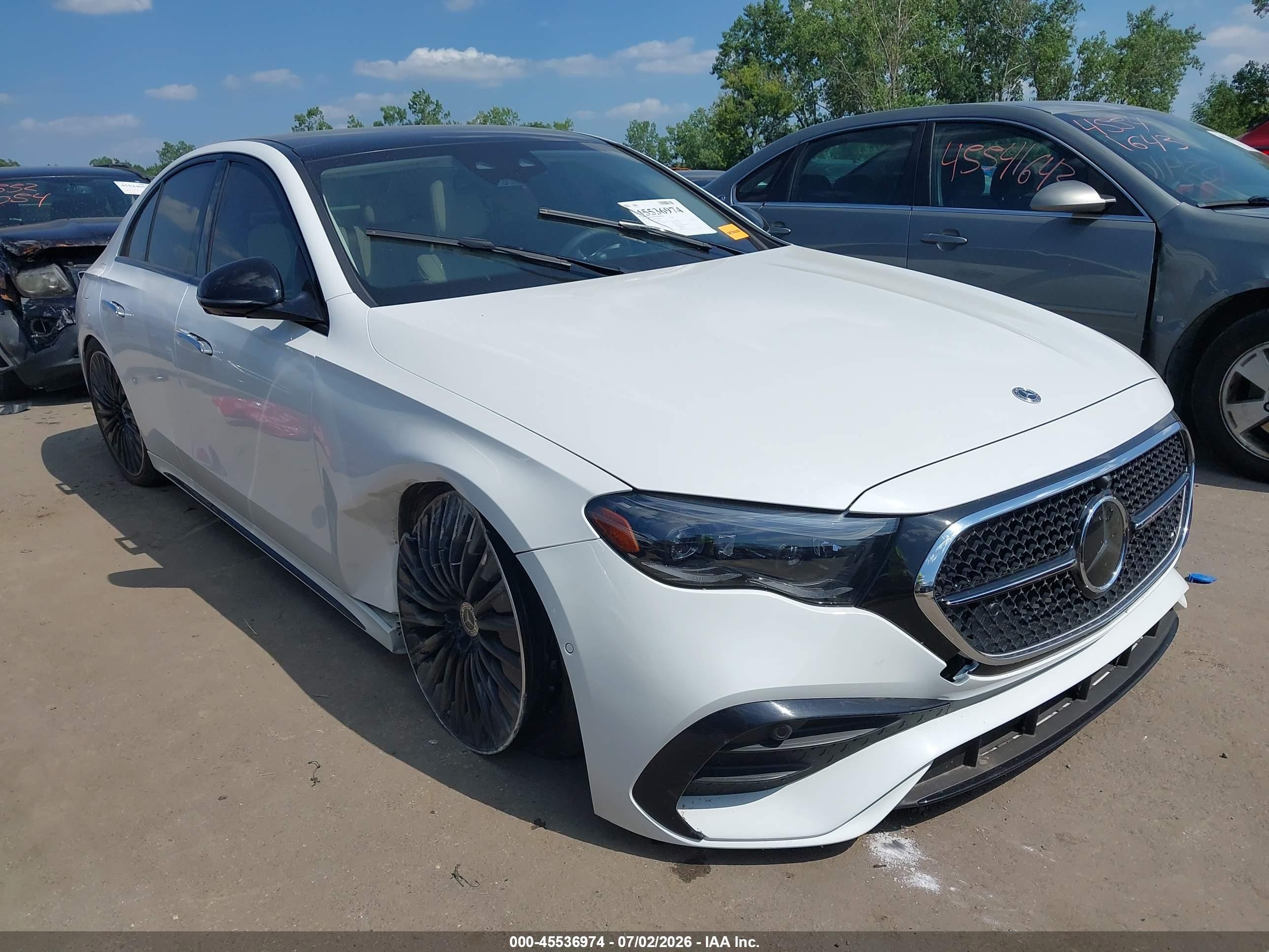 2024 Mercedes-benz E-klasse VIN W1KLF4HB6RA009646 IAAI salvage auction — Side, Salvage (Ohio), sold $38,825 on 2026-08-11 (photo 6)