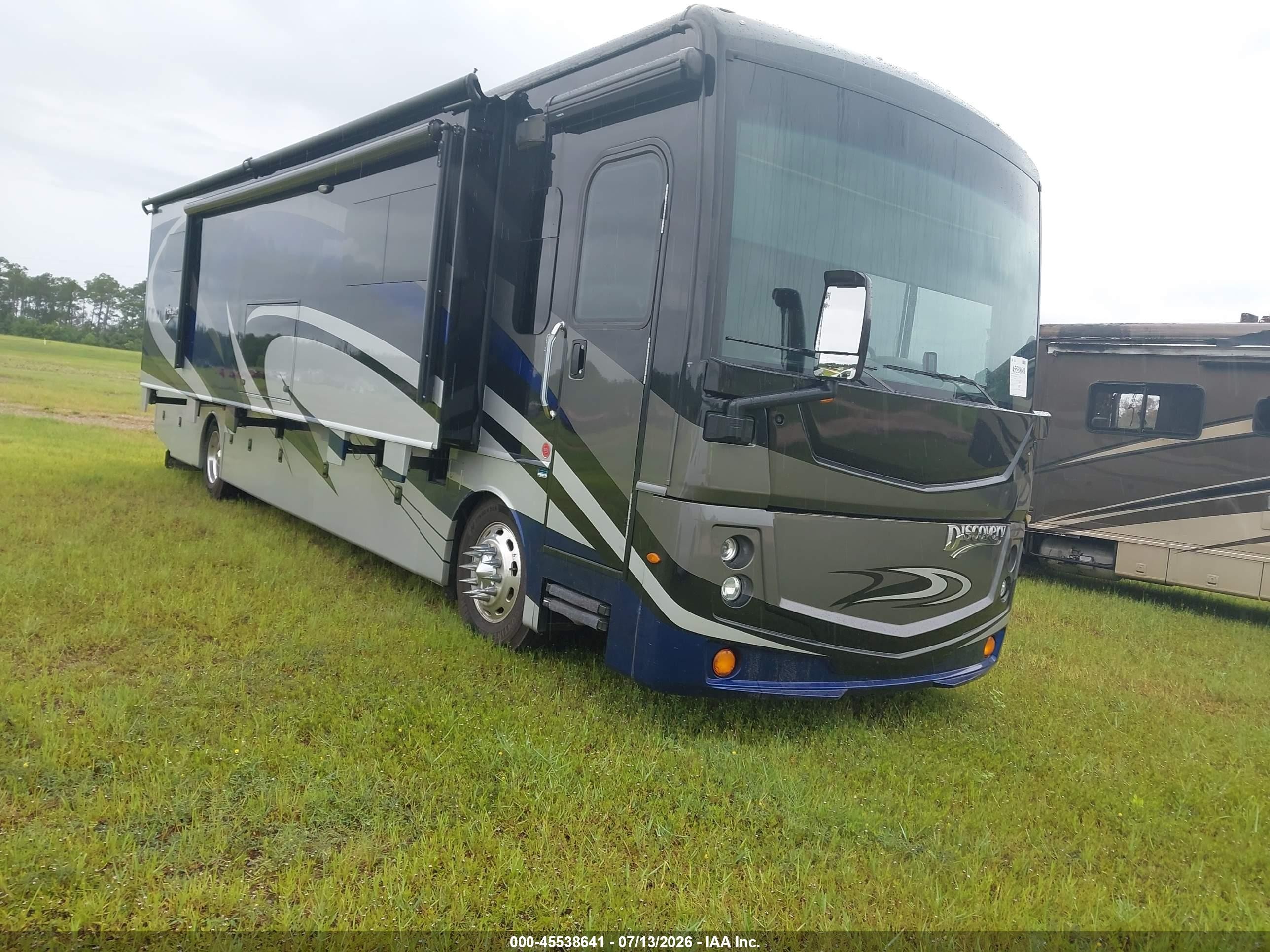2019 Freightliner Chassis VIN 4UZACGFC6KCLG4342 — IAAI salvage auction photo