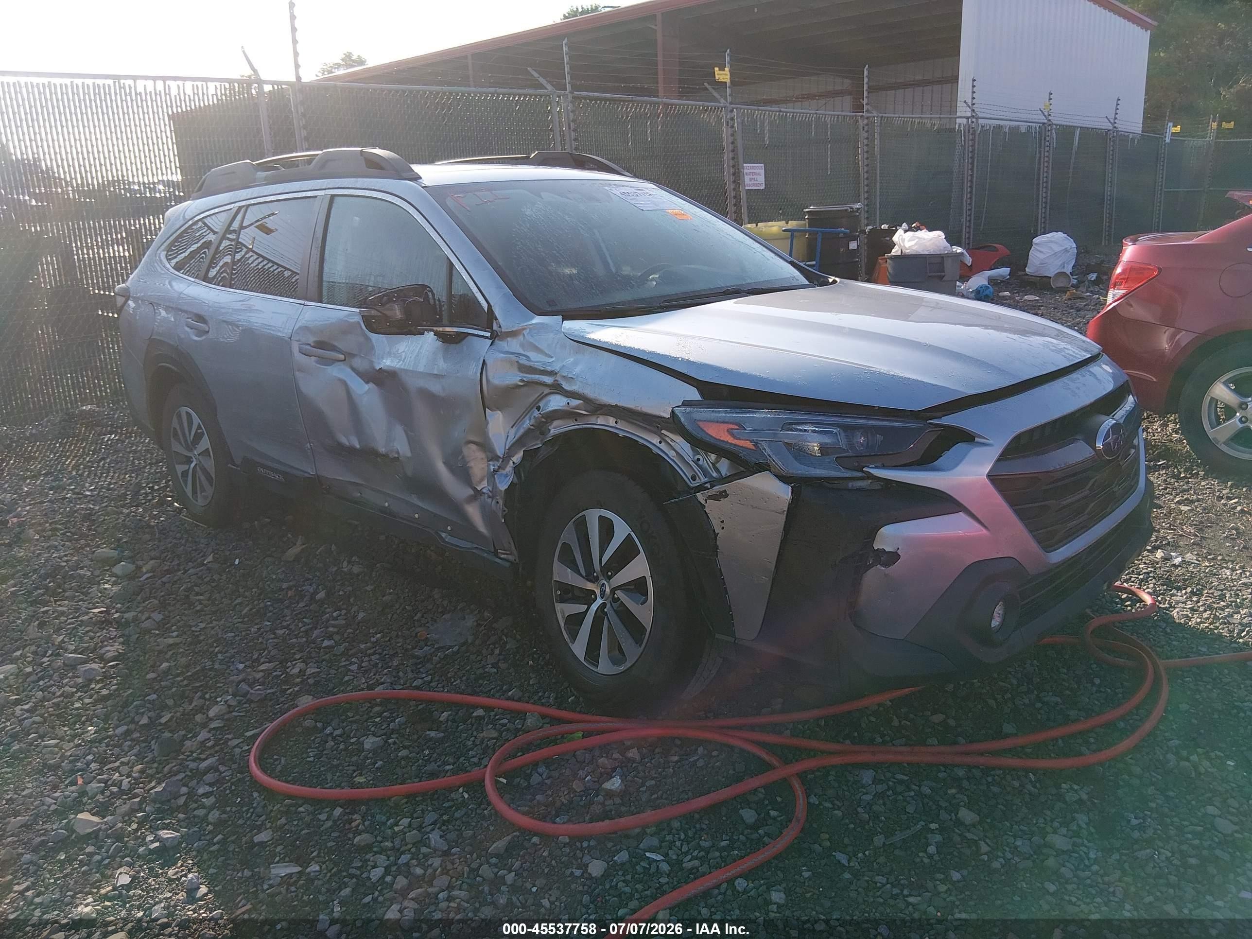 2024 Subaru Outback VIN 4S4BTAFC4R3113514 — IAAI salvage auction photo