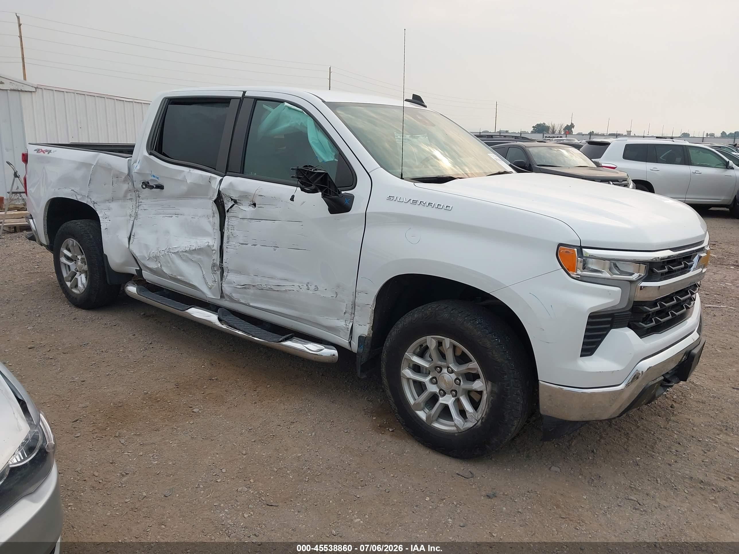 2024 Chevrolet Silverado 1500 VIN 1GCPDDEK6RZ221261 — IAAI salvage auction photo