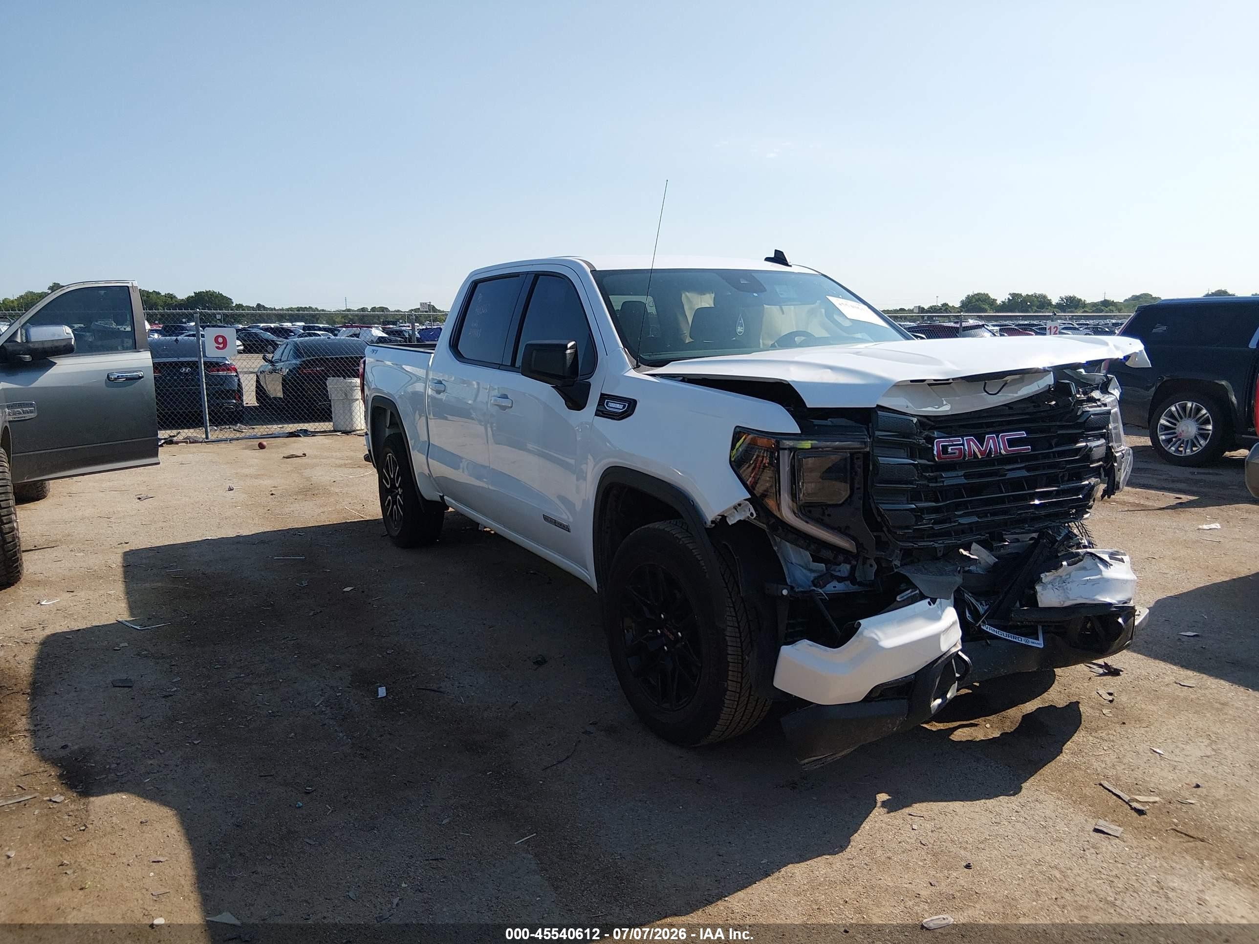 2026 GMC Sierra 1500 VIN 3GTPUJEKXTG299483 — IAAI salvage auction photo