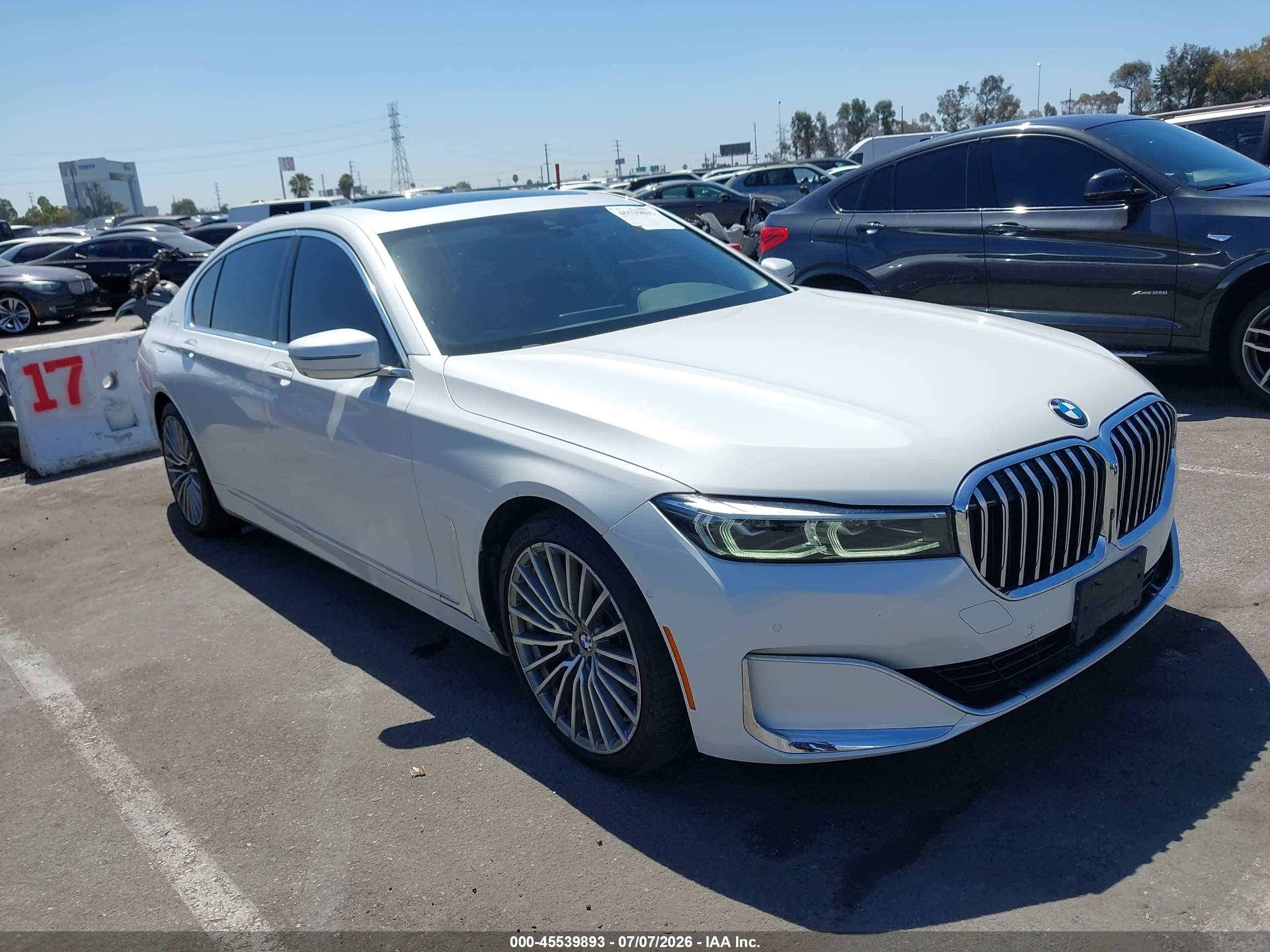 2021 BMW 7 Series VIN WBA7T2C0XMCE56525 — IAAI salvage auction photo