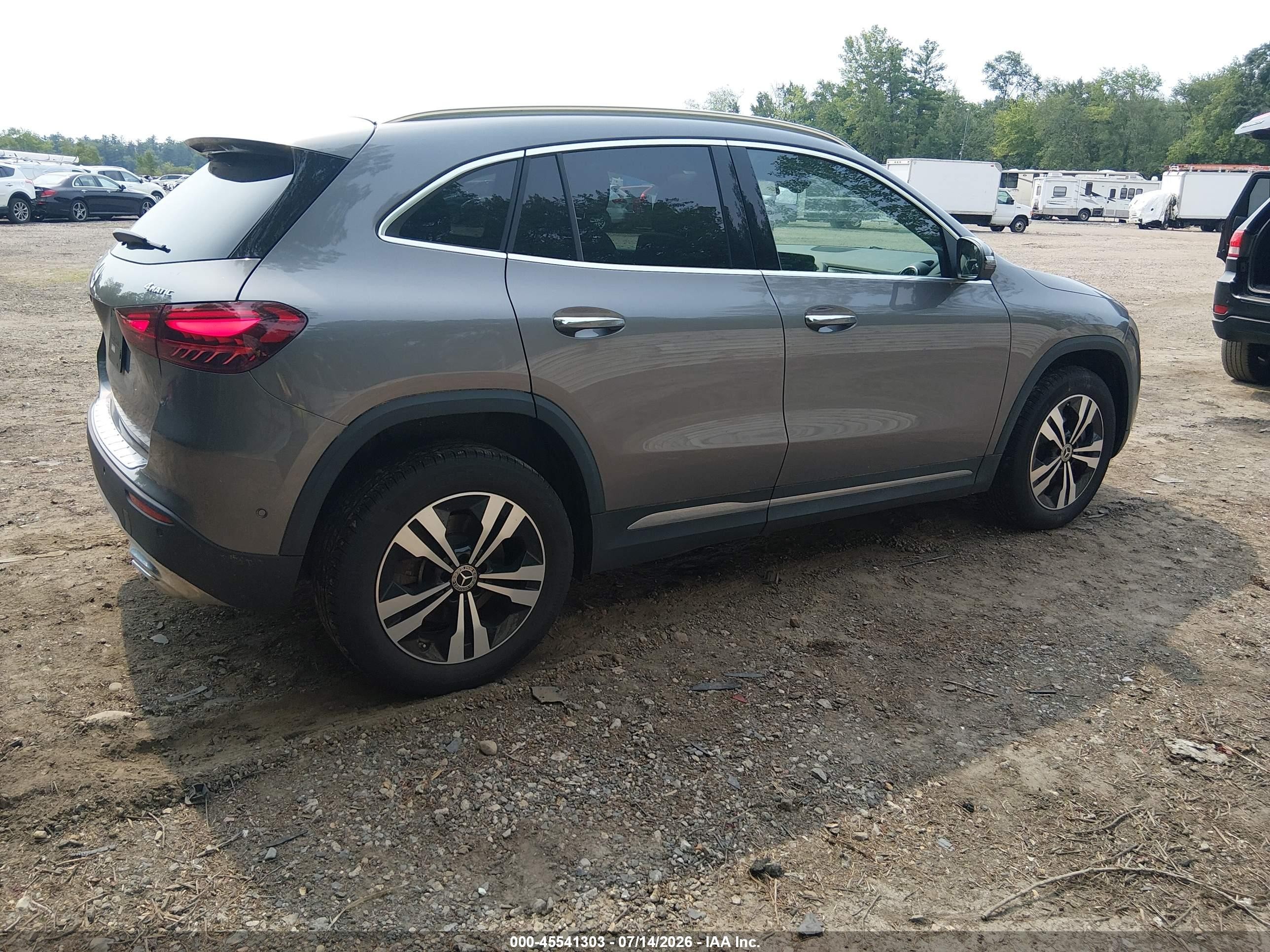 2024 Mercedes-Benz GLA-Class VIN W1N4N4HBXRJ607281 IAAI salvage auction — Unknown, Salvage (Massachusetts), sold $15,050 on 2026-08-19 (photo 4)