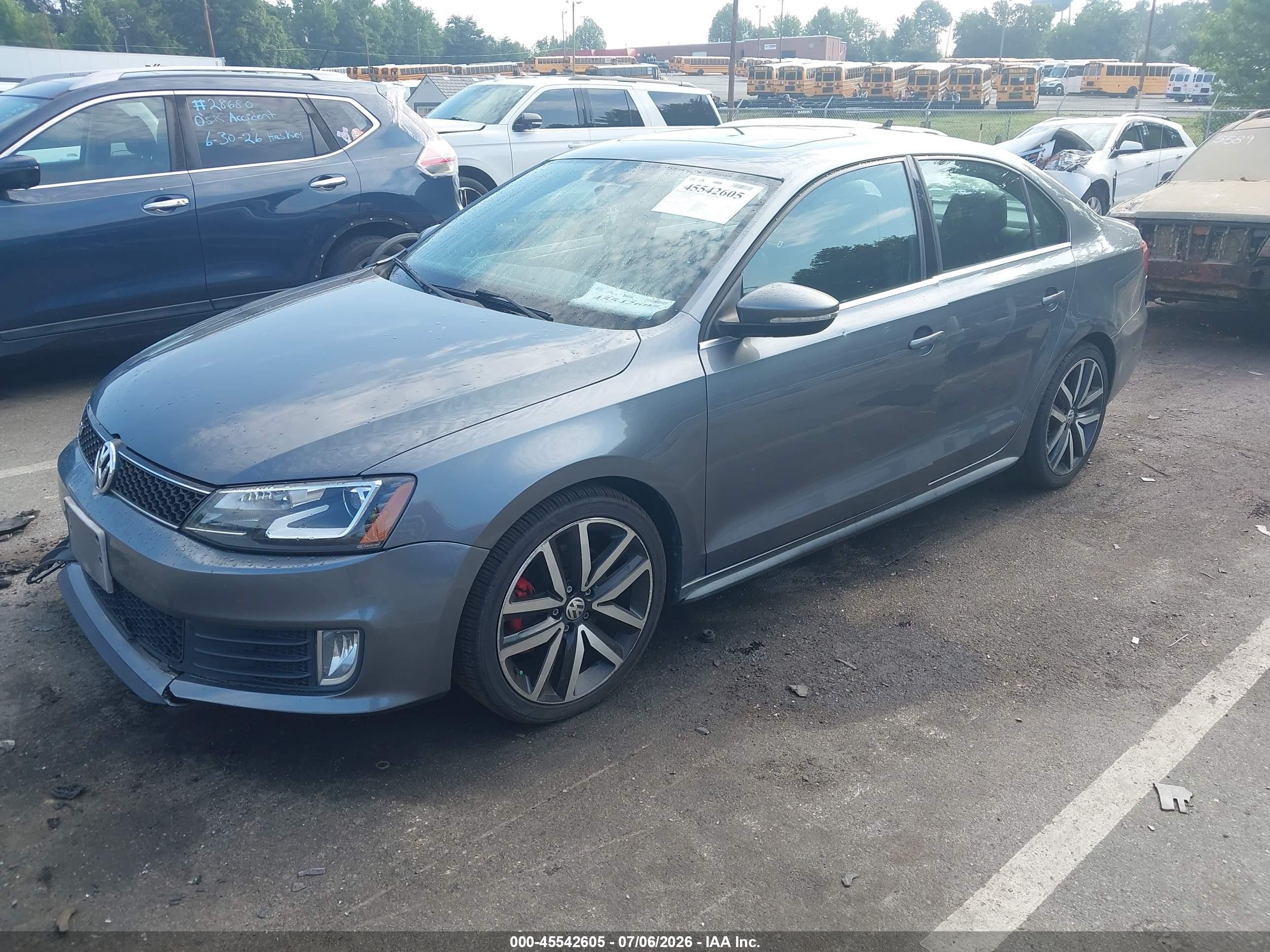 2013 Volkswagen Jetta VIN 3VW4A7AJ3DM240819 IAAI salvage auction — Side, Salvage (North Carolina), sold $1,500 on 2026-09-14 (photo 2)