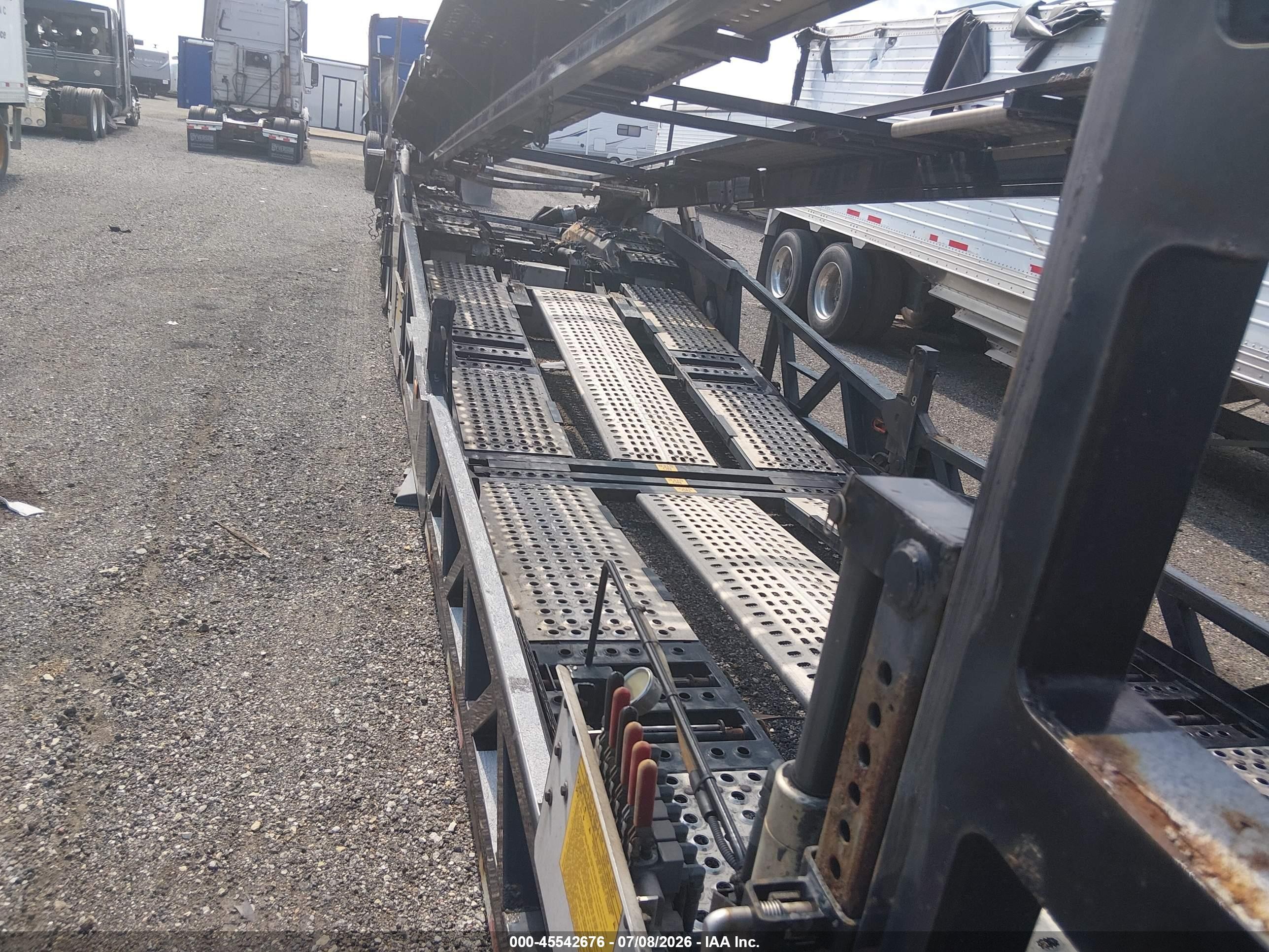 2020 Cottrell Inc Unknown VIN 5E0AX1746LG405001 IAAI salvage auction — Unknown, Salvage (Pennsylvania), sold $4,100 on 2026-08-05 (photo 5)