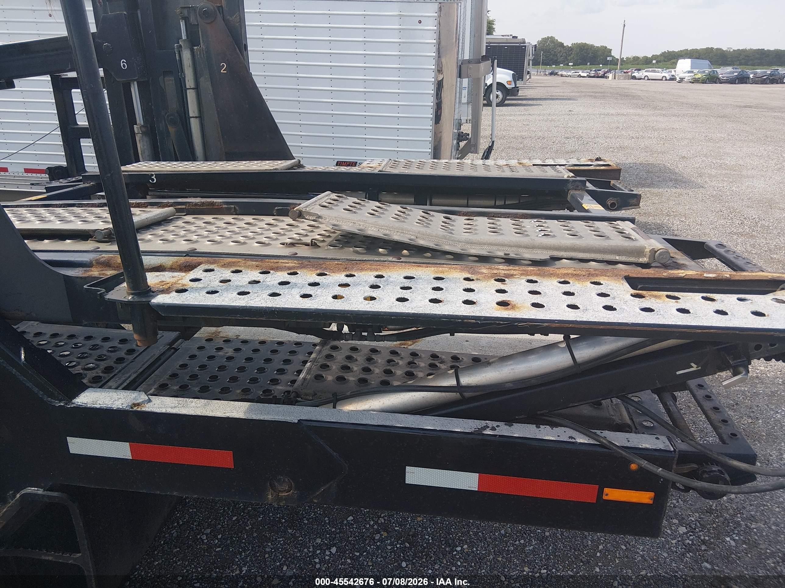 2020 Cottrell Inc Unknown VIN 5E0AX1746LG405001 IAAI salvage auction — Unknown, Salvage (Pennsylvania), sold $4,100 on 2026-08-05 (photo 8)