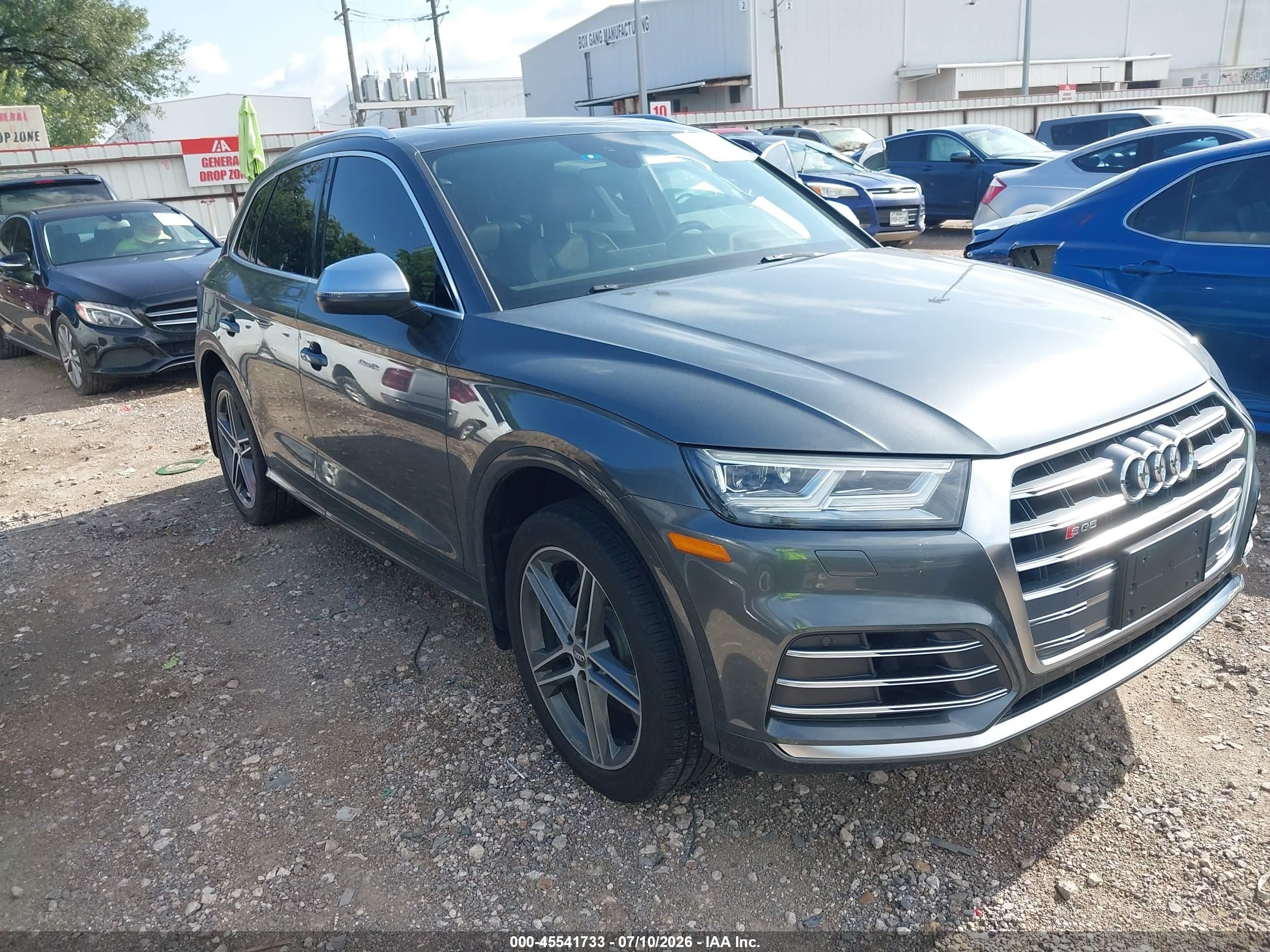 2019 Audi SQ5 VIN WA1B4AFY7K2001633 — IAAI salvage auction photo