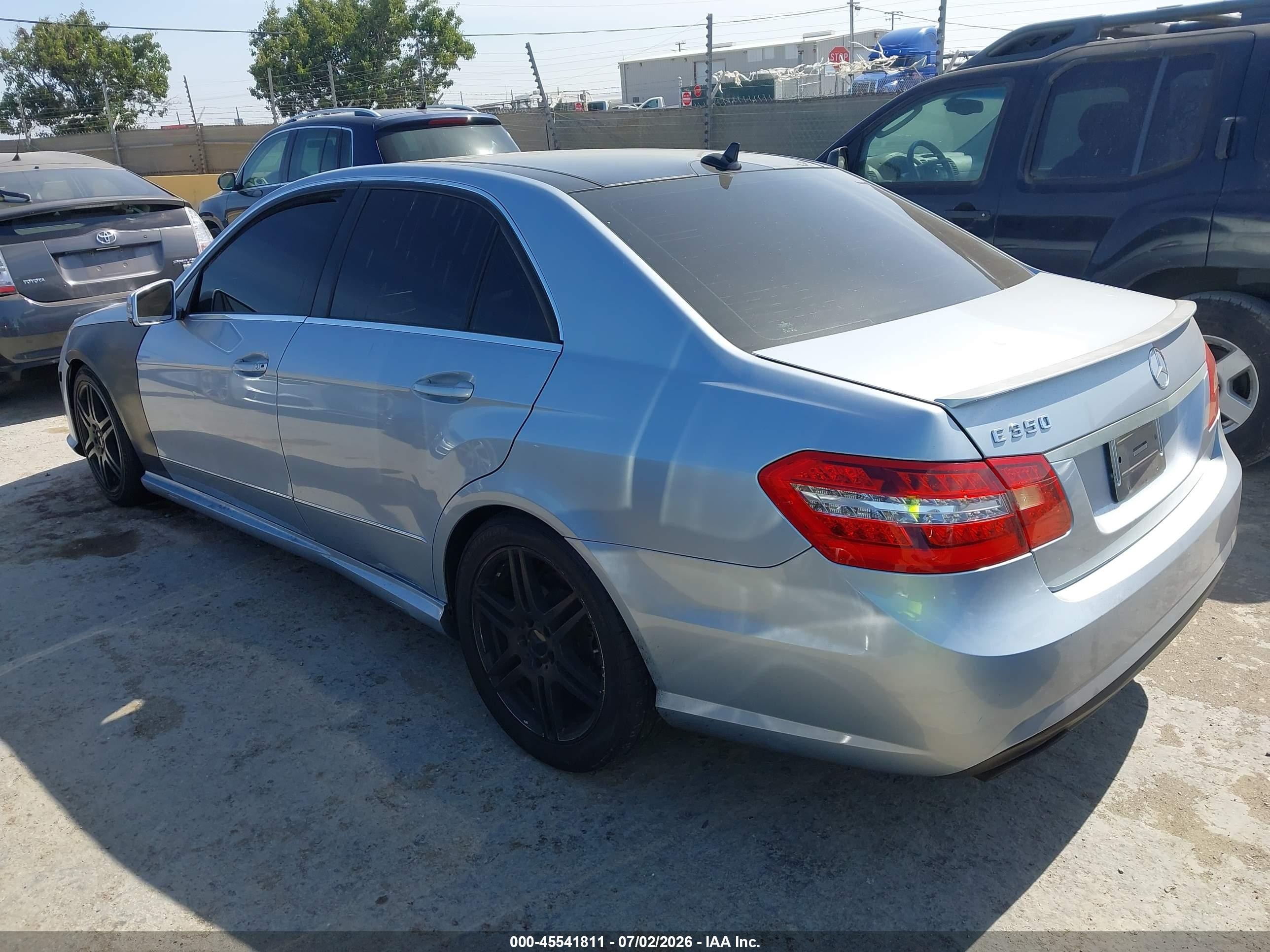 2013 Mercedes-Benz E-Class VIN WDDHF5KB8DA671466 IAAI salvage auction — Normal Wear, Clear (Nevada), sold $600 on 2026-07-09 (photo 3)