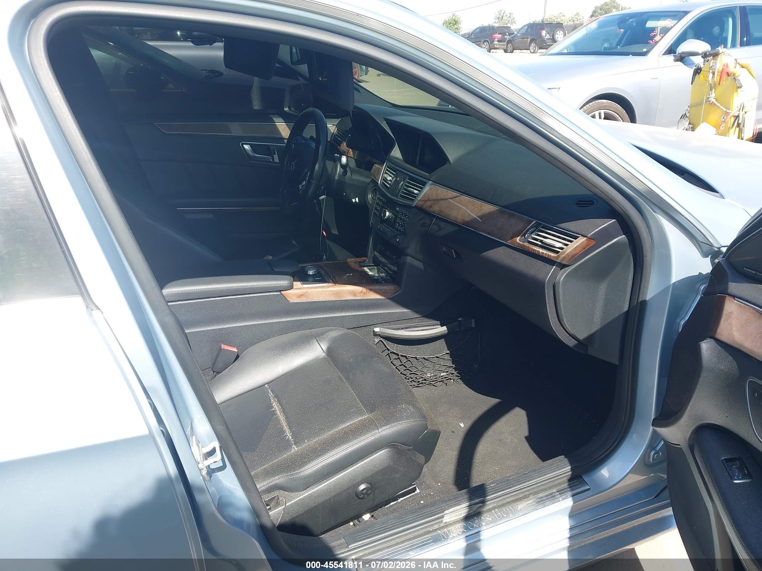2013 Mercedes-Benz E-Class VIN WDDHF5KB8DA671466 IAAI salvage auction — Normal Wear, Clear (Nevada), sold $600 on 2026-07-09 (photo 5)