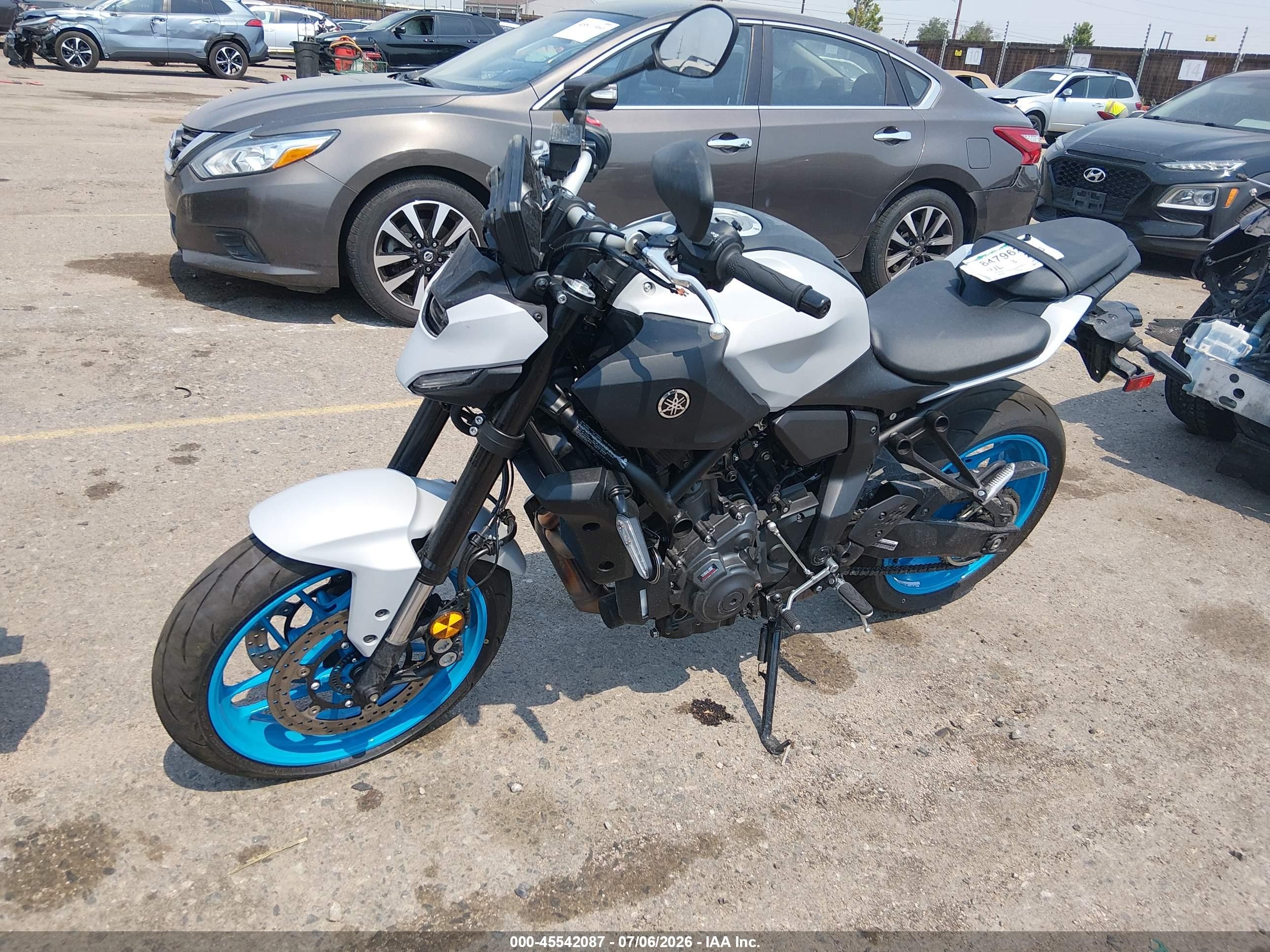 2026 Yamaha VIN JYARM48E9TA005923 IAAI salvage auction — Side, Salvage (Colorado), sold $3,350 on 2026-09-08 (photo 2)