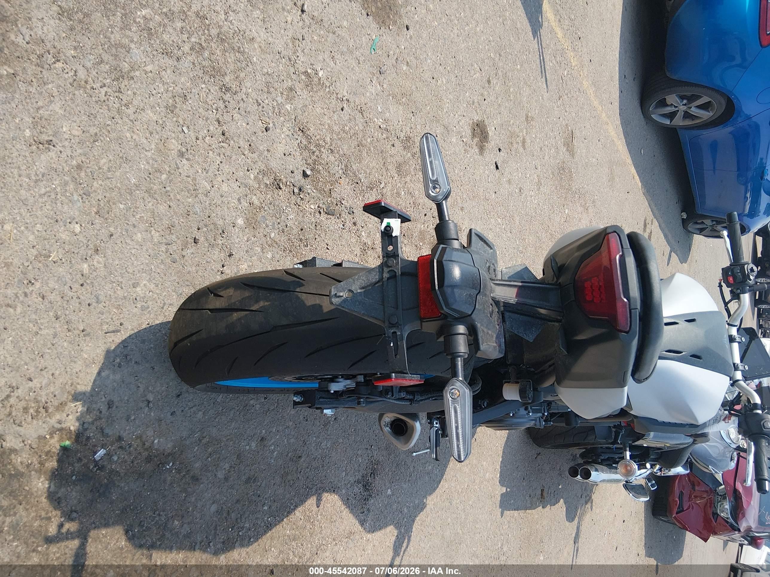 2026 Yamaha VIN JYARM48E9TA005923 IAAI salvage auction — Side, Salvage (Colorado), sold $3,350 on 2026-09-08 (photo 6)