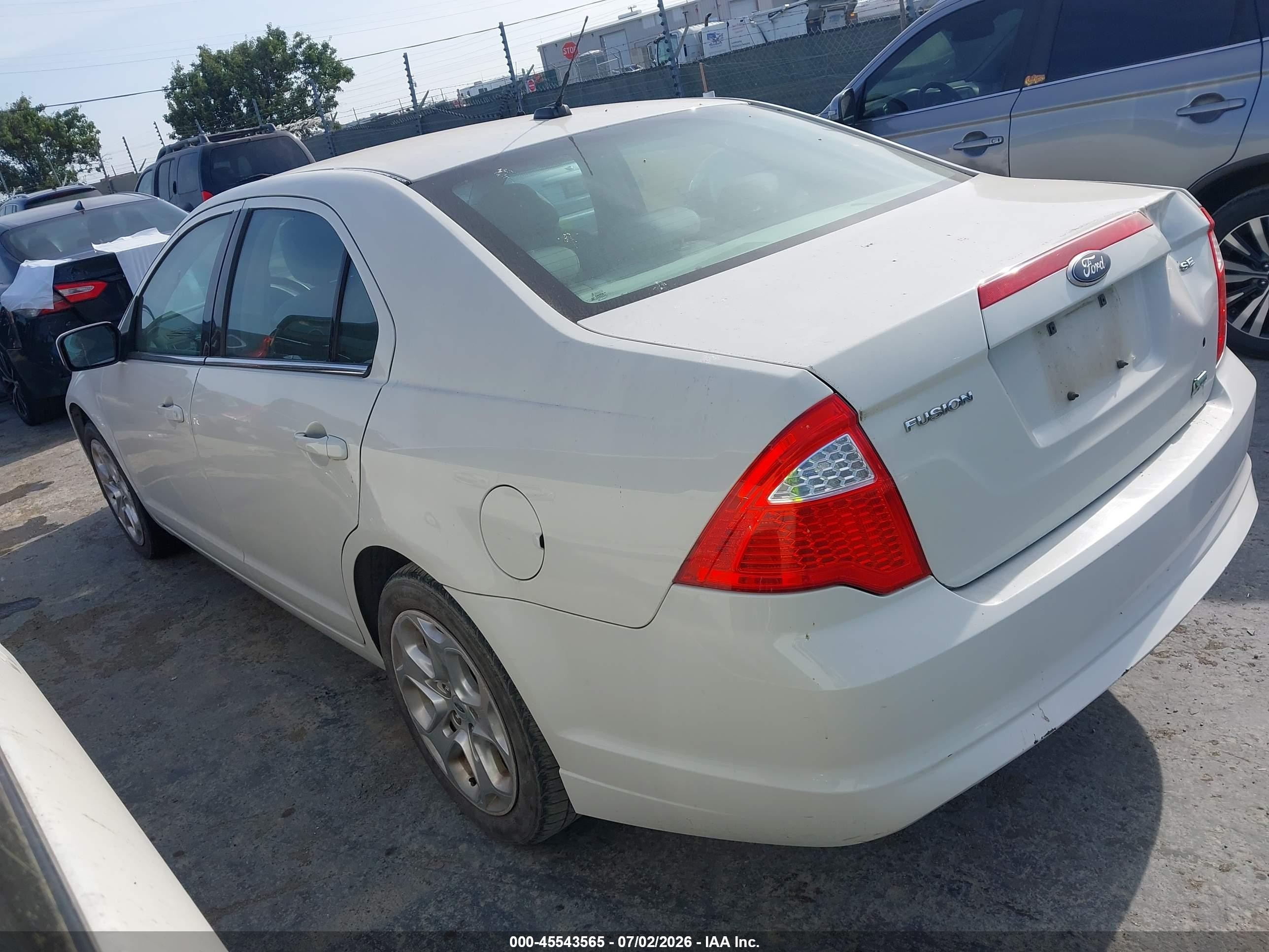 2010 Ford Fusion VIN 3FAHP0HG8AR417731 IAAI salvage auction — Normal Wear, Clear - Dealer Only (California), sold $275 on 2026-07-09 (photo 3)