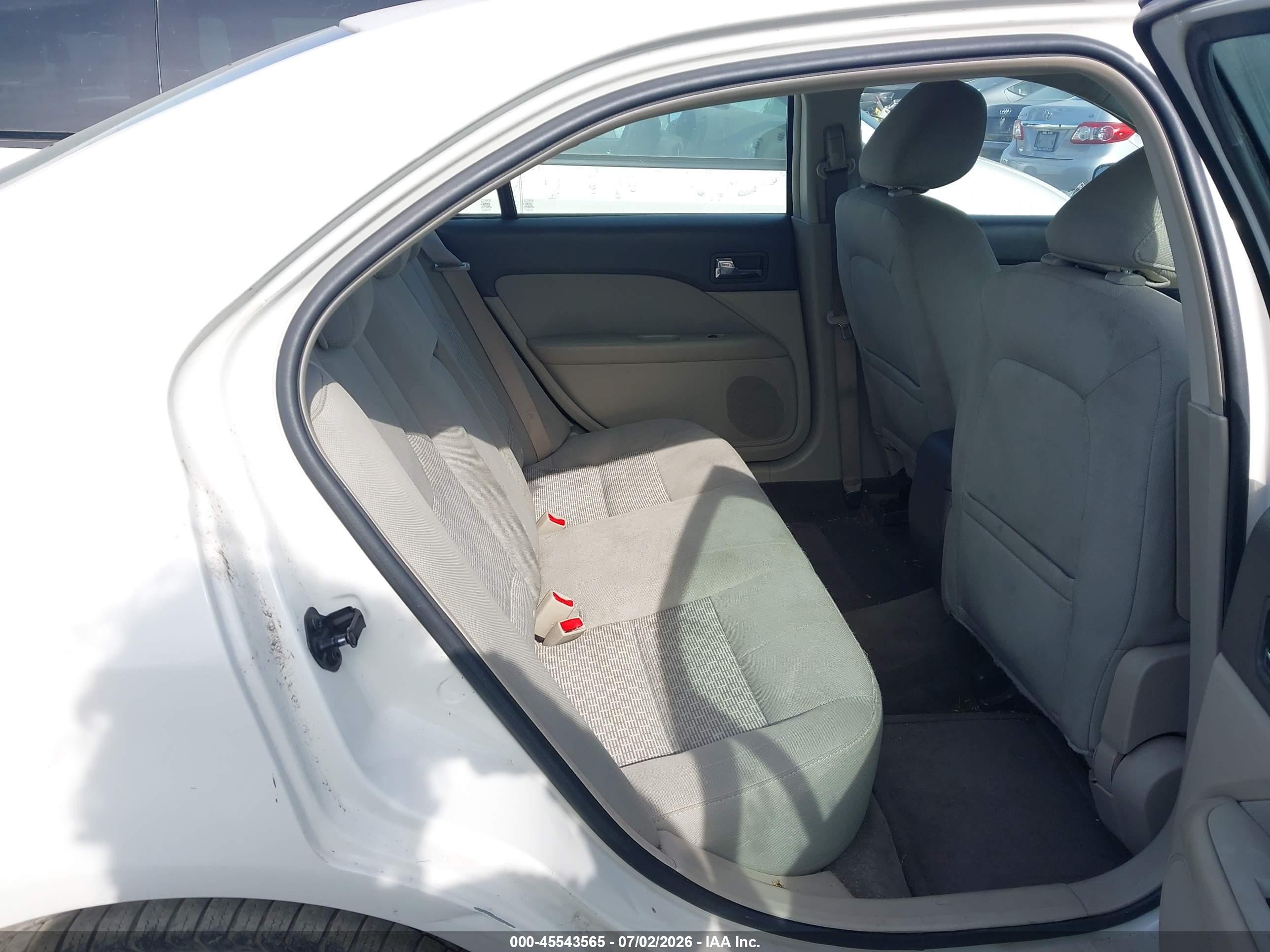 2010 Ford Fusion VIN 3FAHP0HG8AR417731 IAAI salvage auction — Normal Wear, Clear - Dealer Only (California), sold $275 on 2026-07-09 (photo 8)