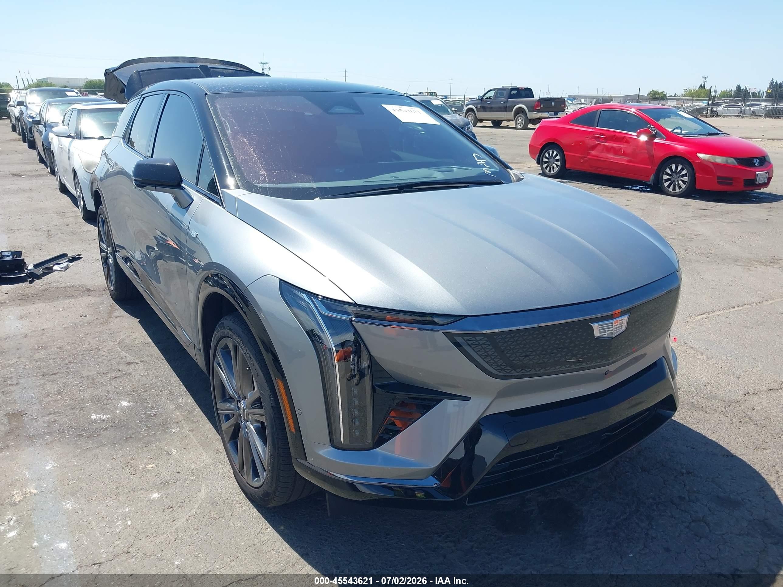 2025 Cadillac OPTIQ VIN 3GYK3GMR7SS266333 — IAAI salvage auction photo